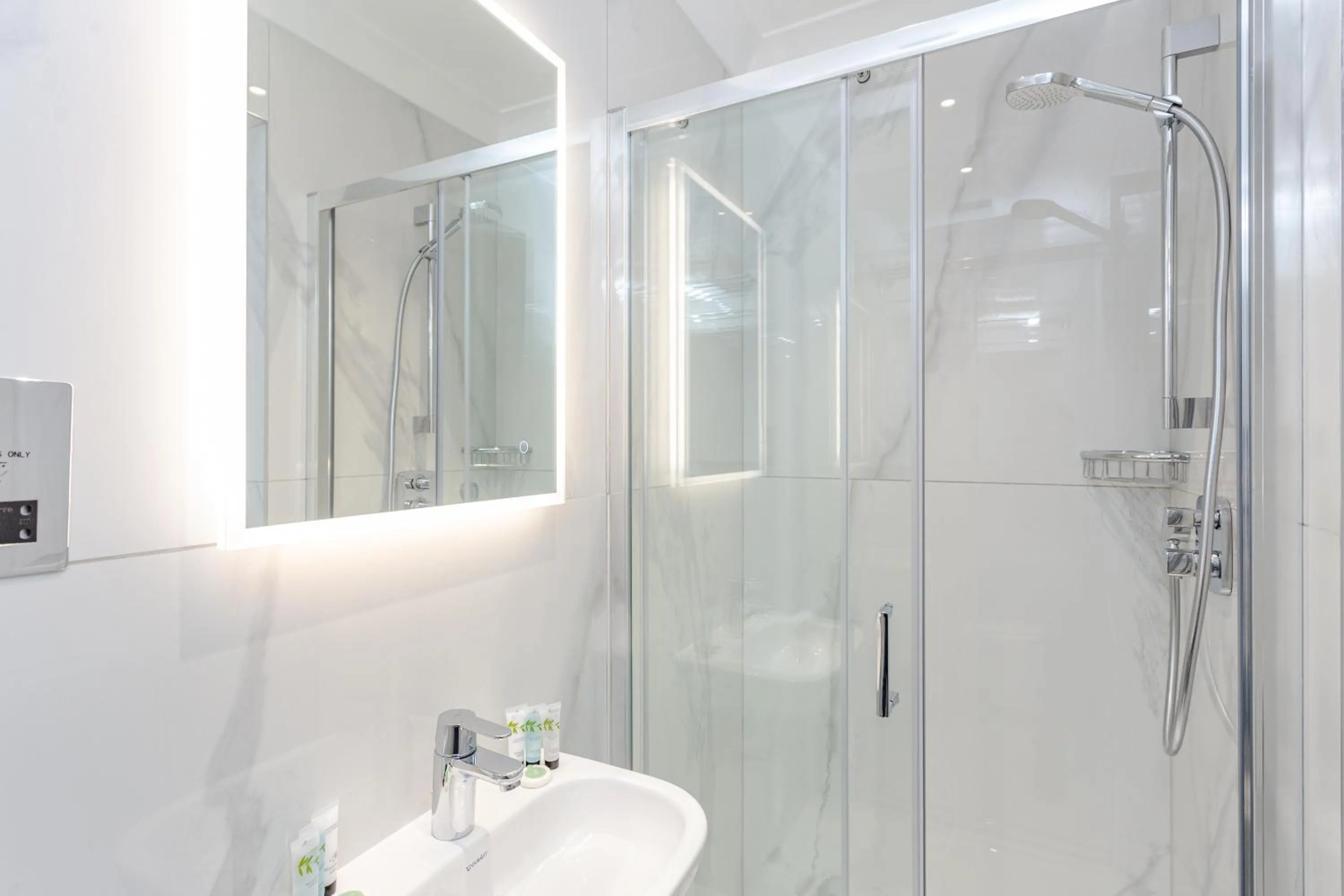Bathroom in Cleveland Residences Kensington