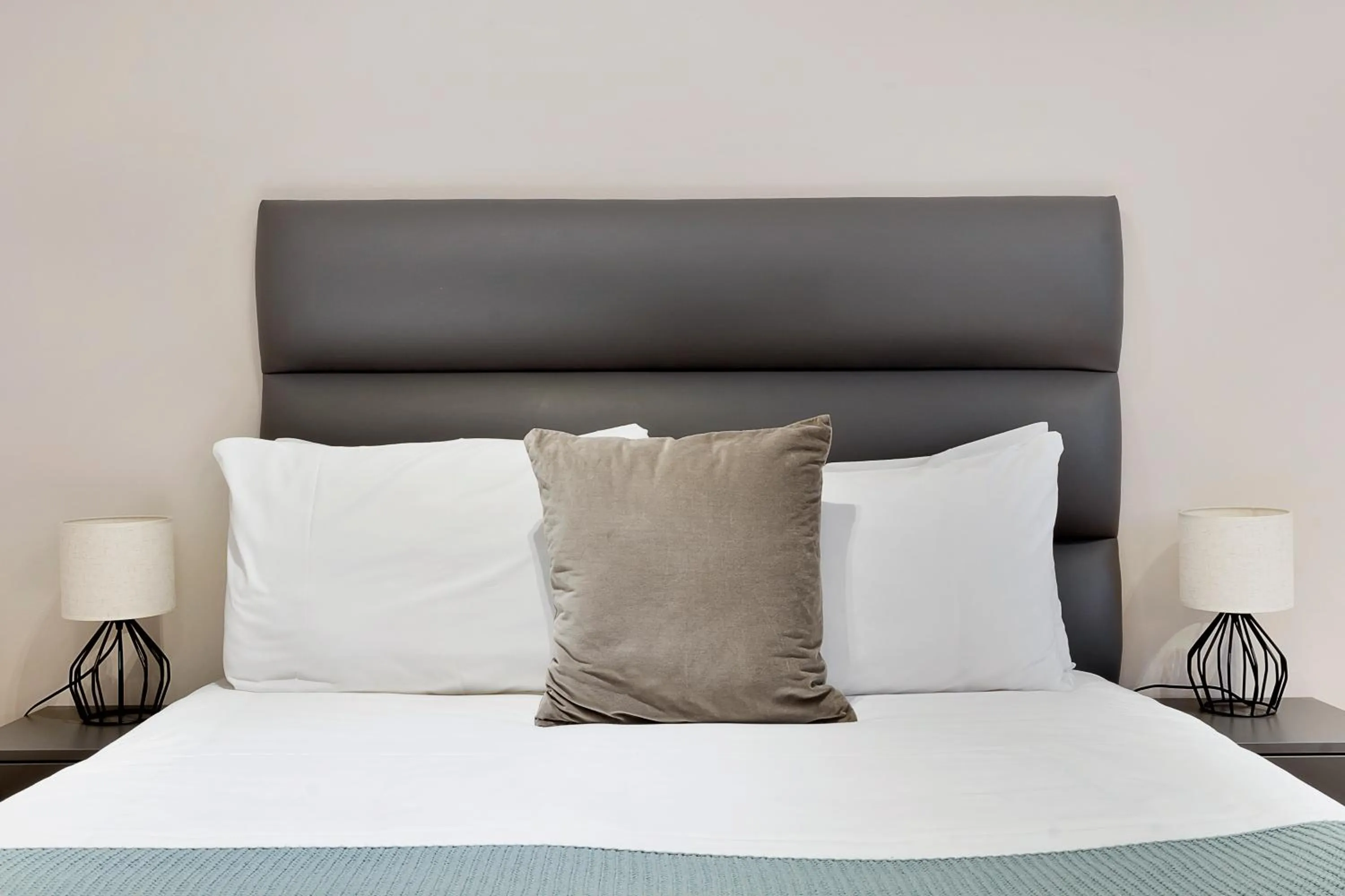 Bed in Cleveland Residences Kensington