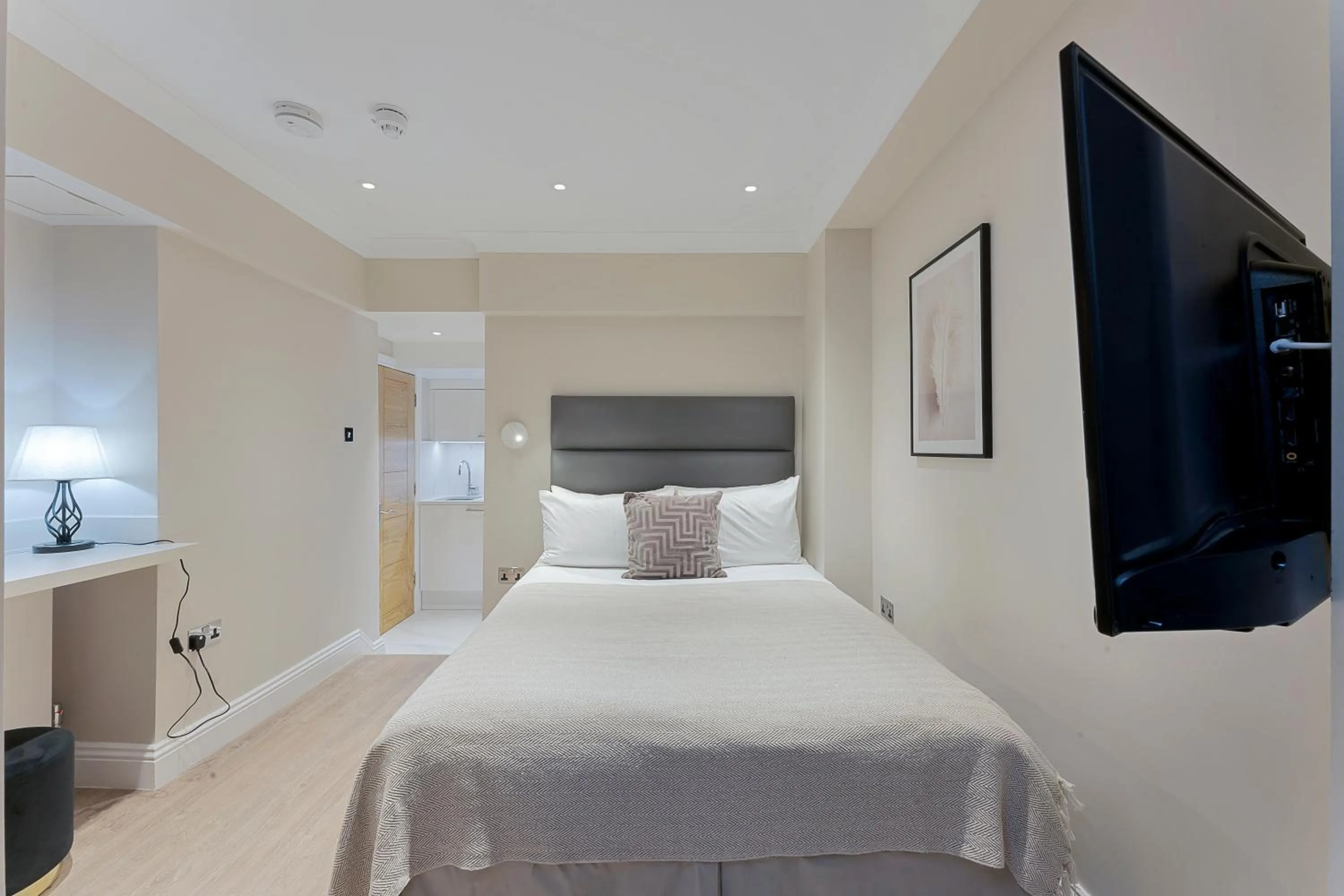 Bed in Cleveland Residences Kensington