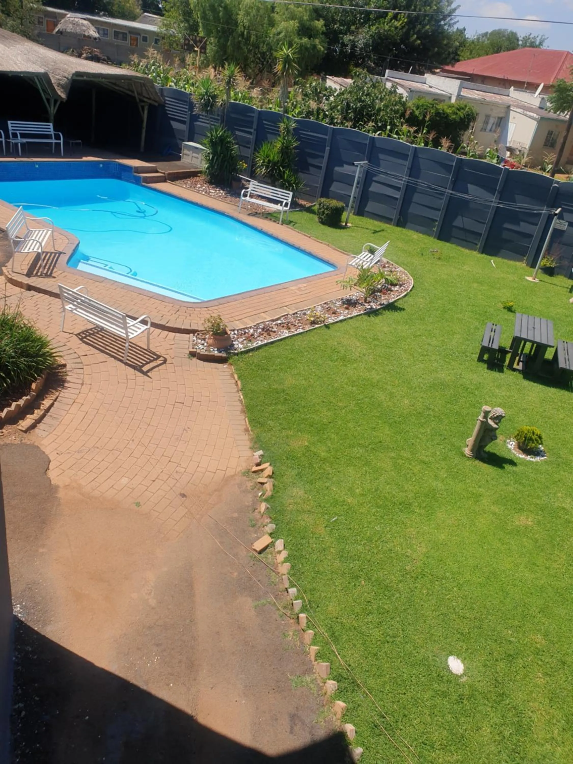Garden view in Platinum Guest lodge Germiston