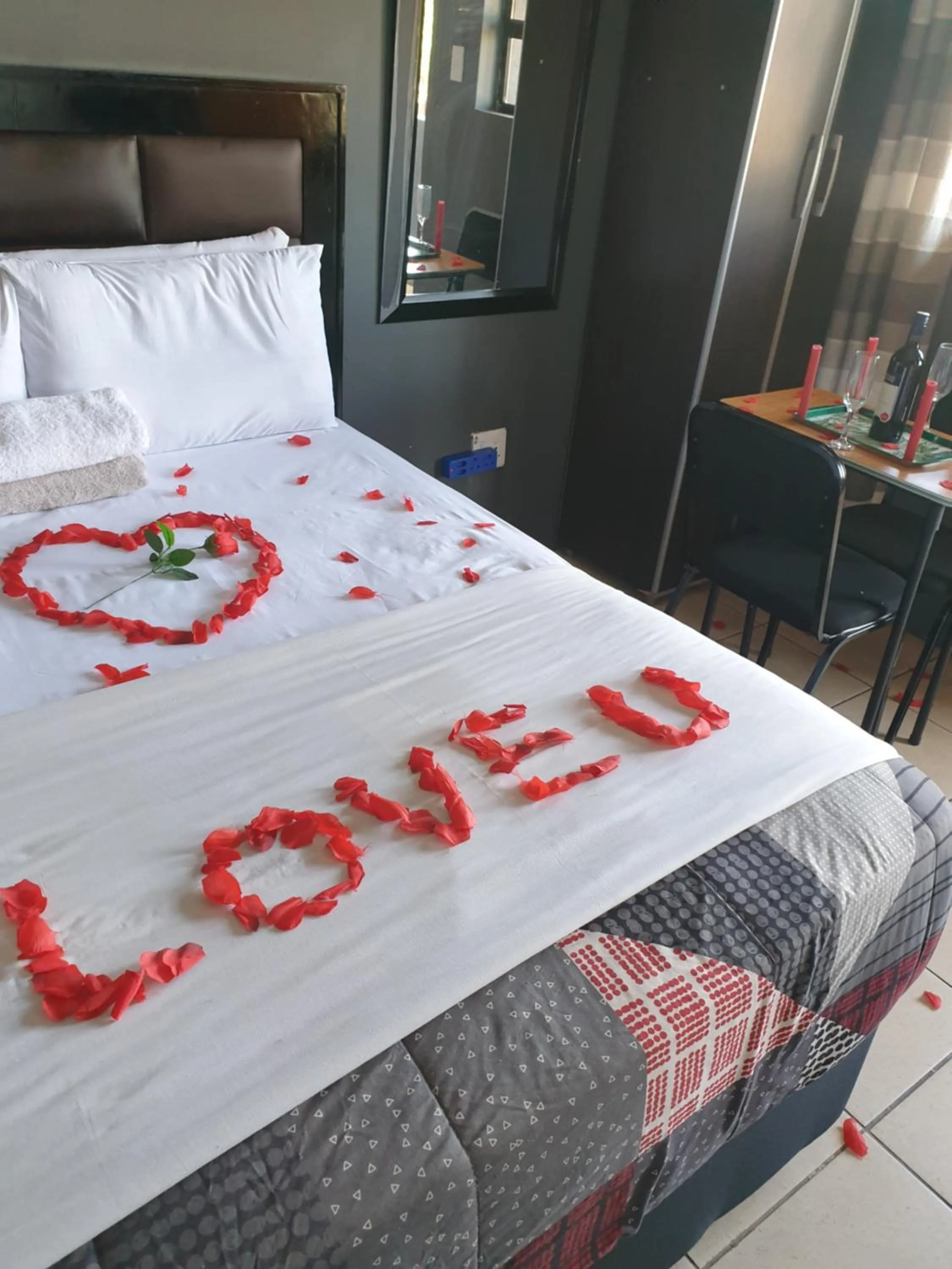 Bed in Platinum Guest lodge Germiston