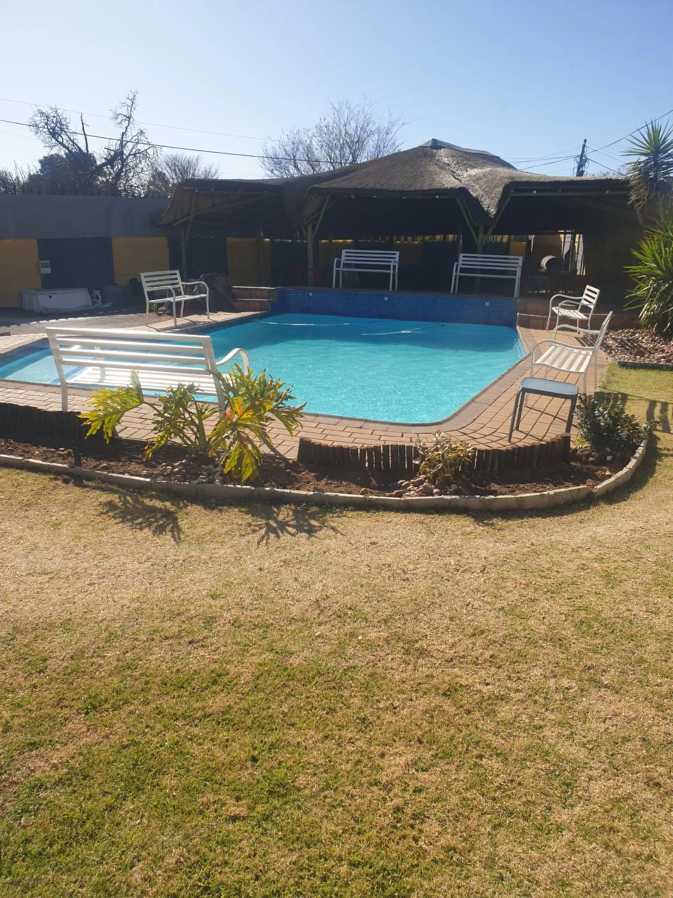 Swimming pool in Platinum Guest lodge Germiston