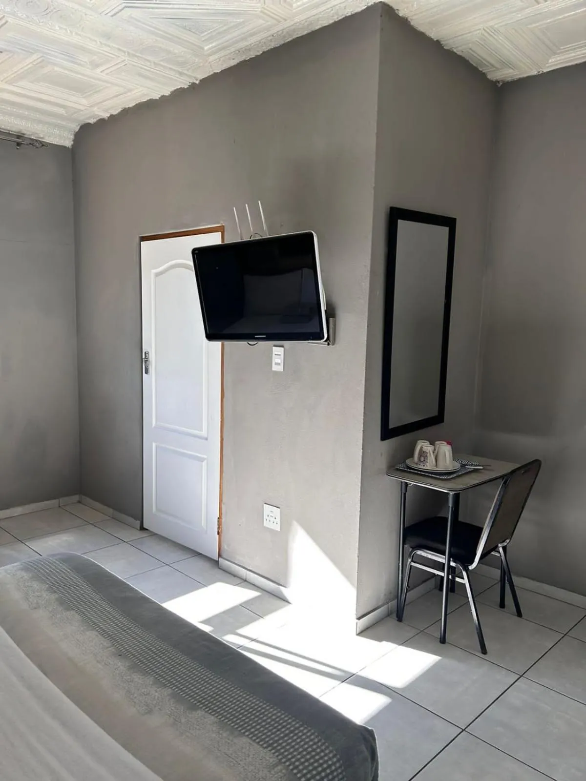 Dining area in Platinum Guest lodge Germiston