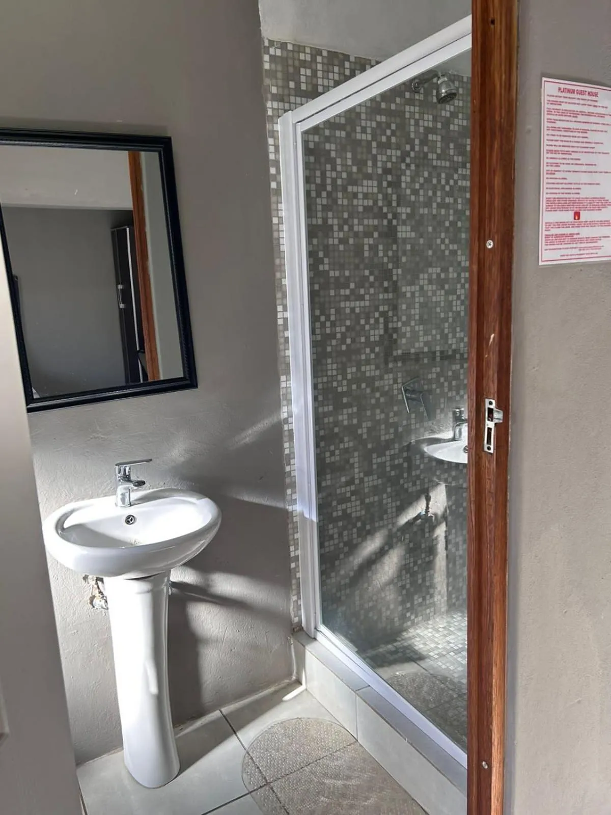 Shower in Platinum Guest lodge Germiston