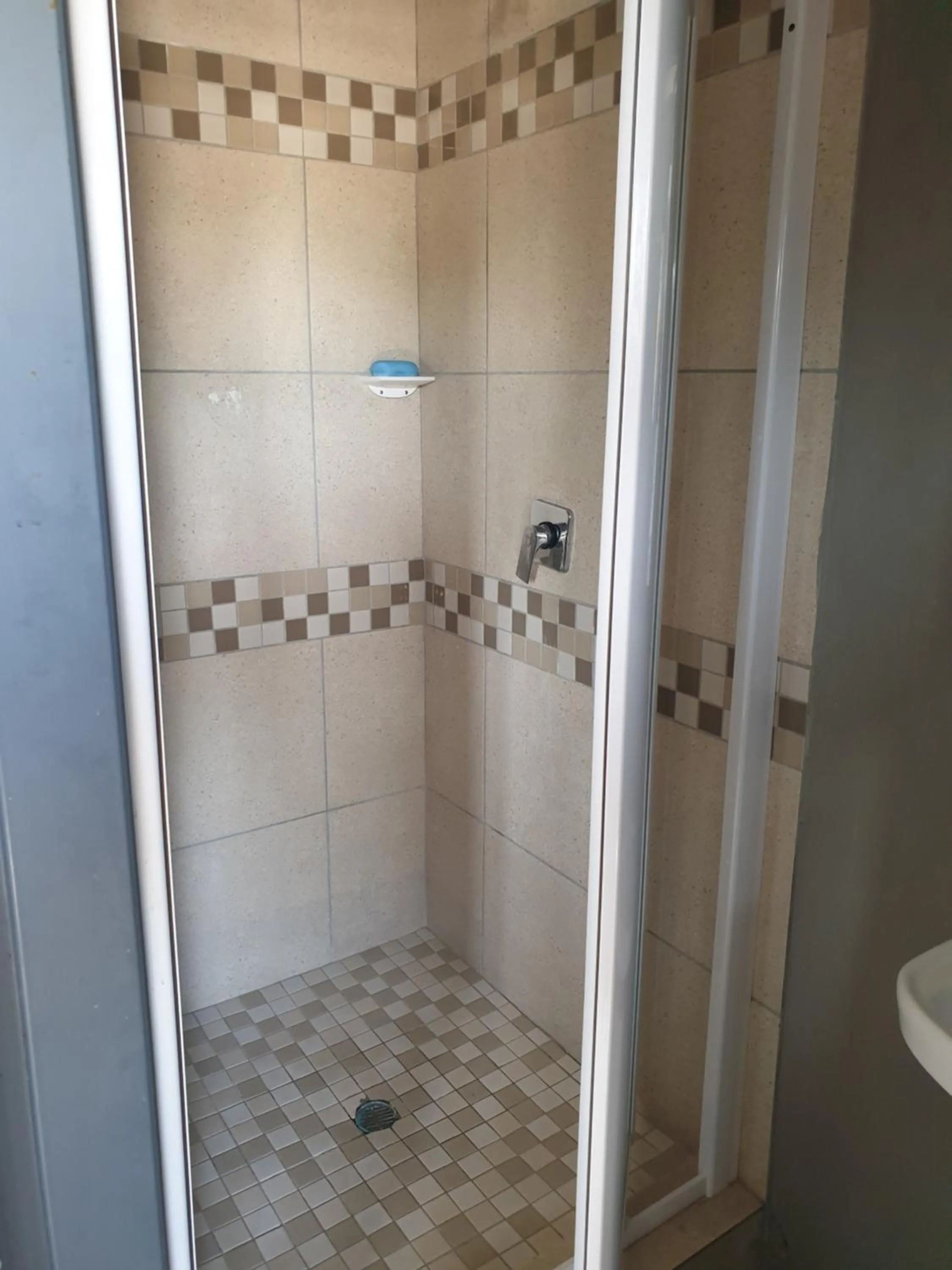Shower in Platinum Guest lodge Germiston
