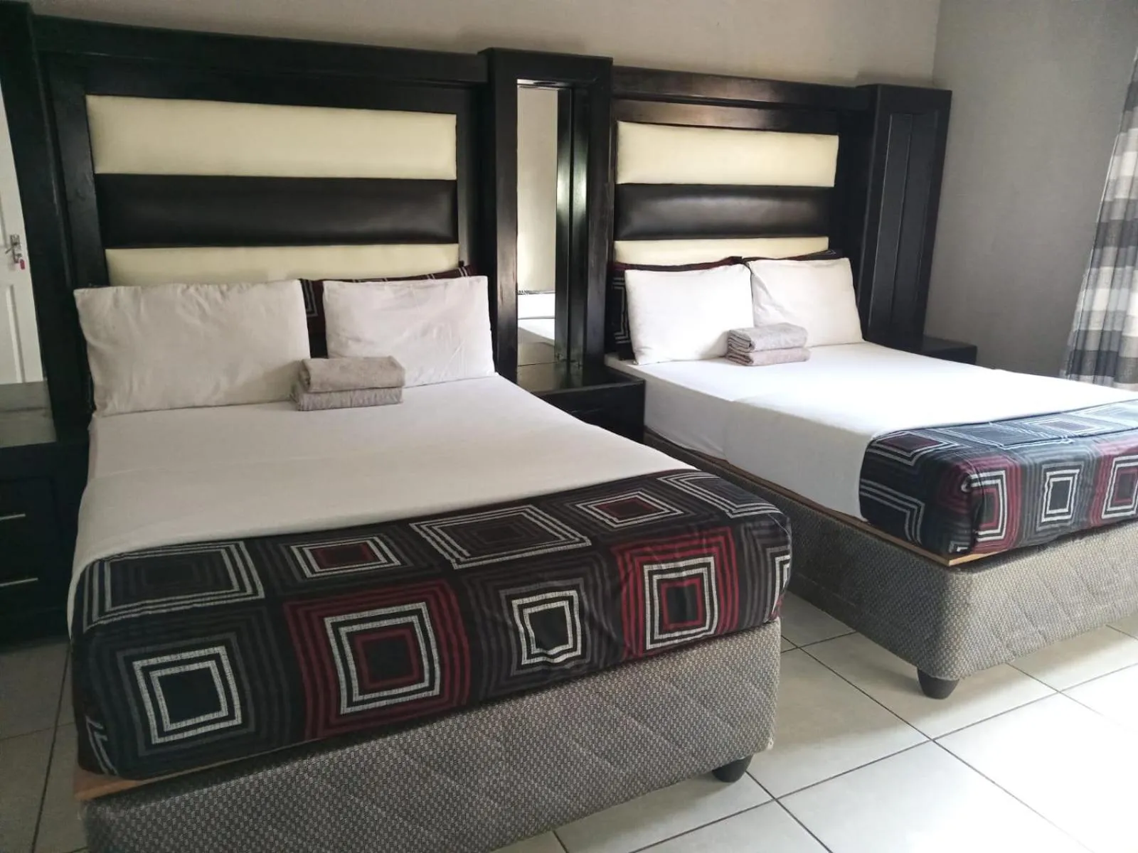 Photo of the whole room, Bed in Platinum Guest lodge Germiston