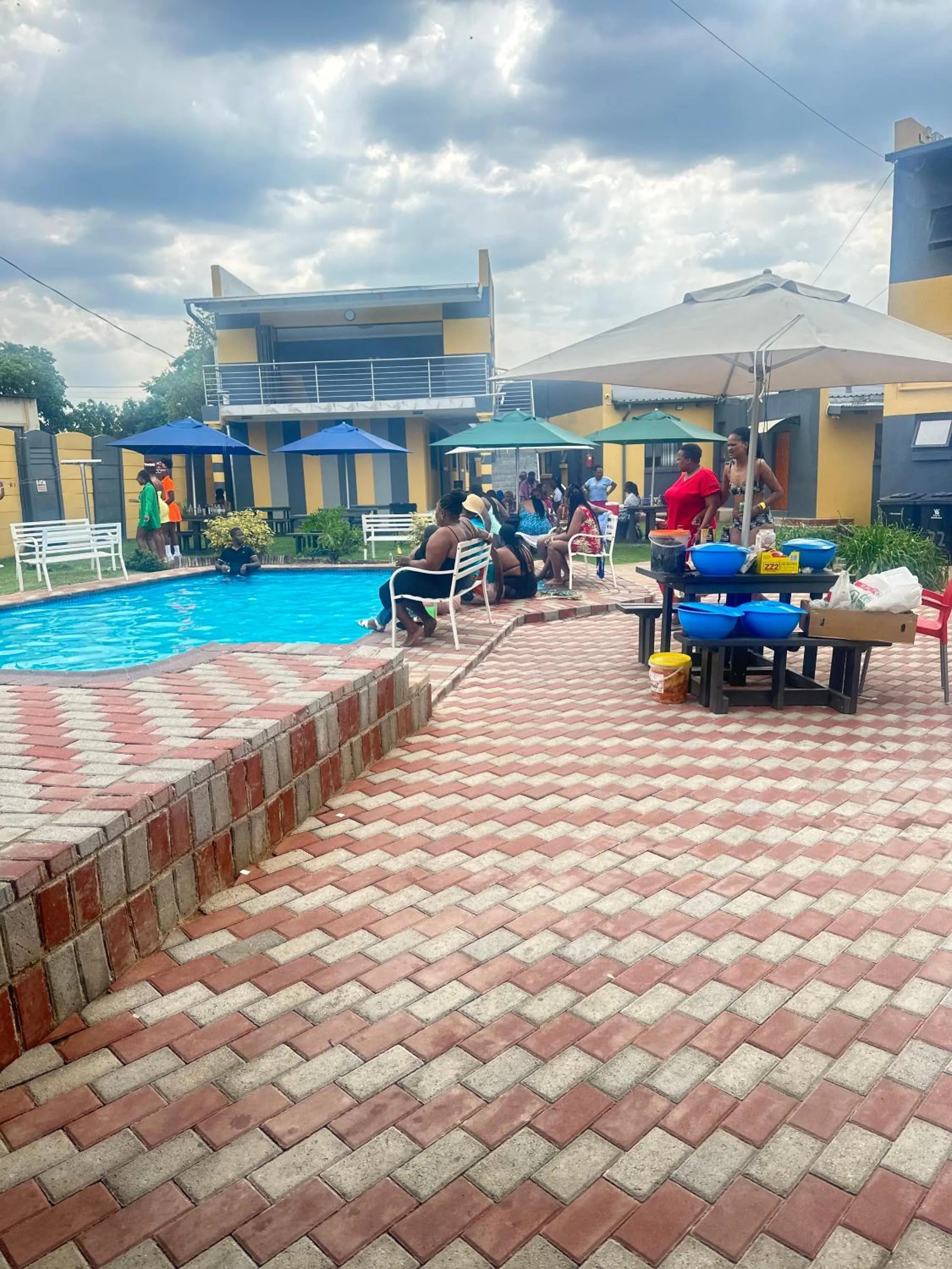 sunbed in Platinum Guest lodge Germiston