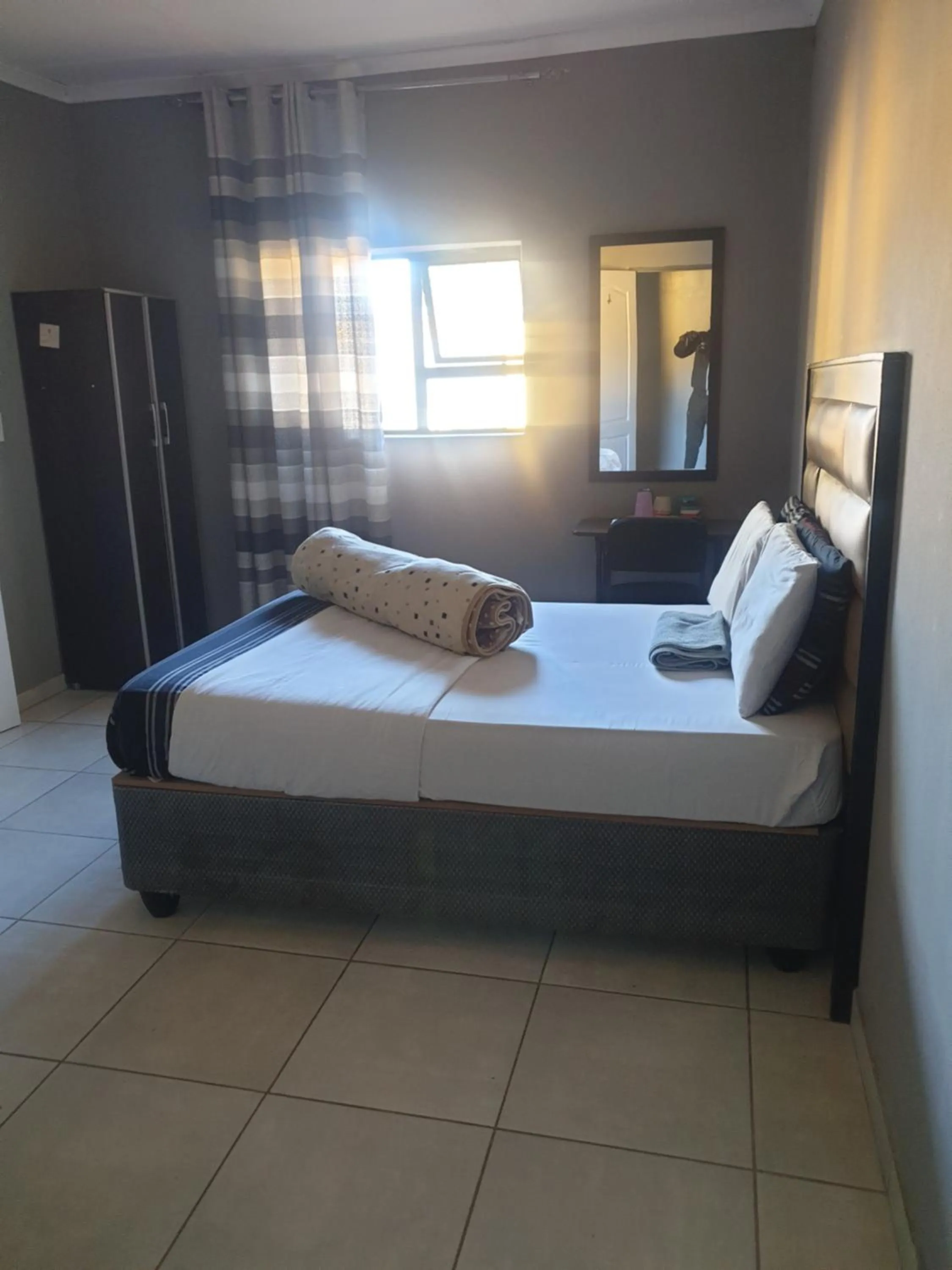 Bed in Platinum Guest lodge Germiston