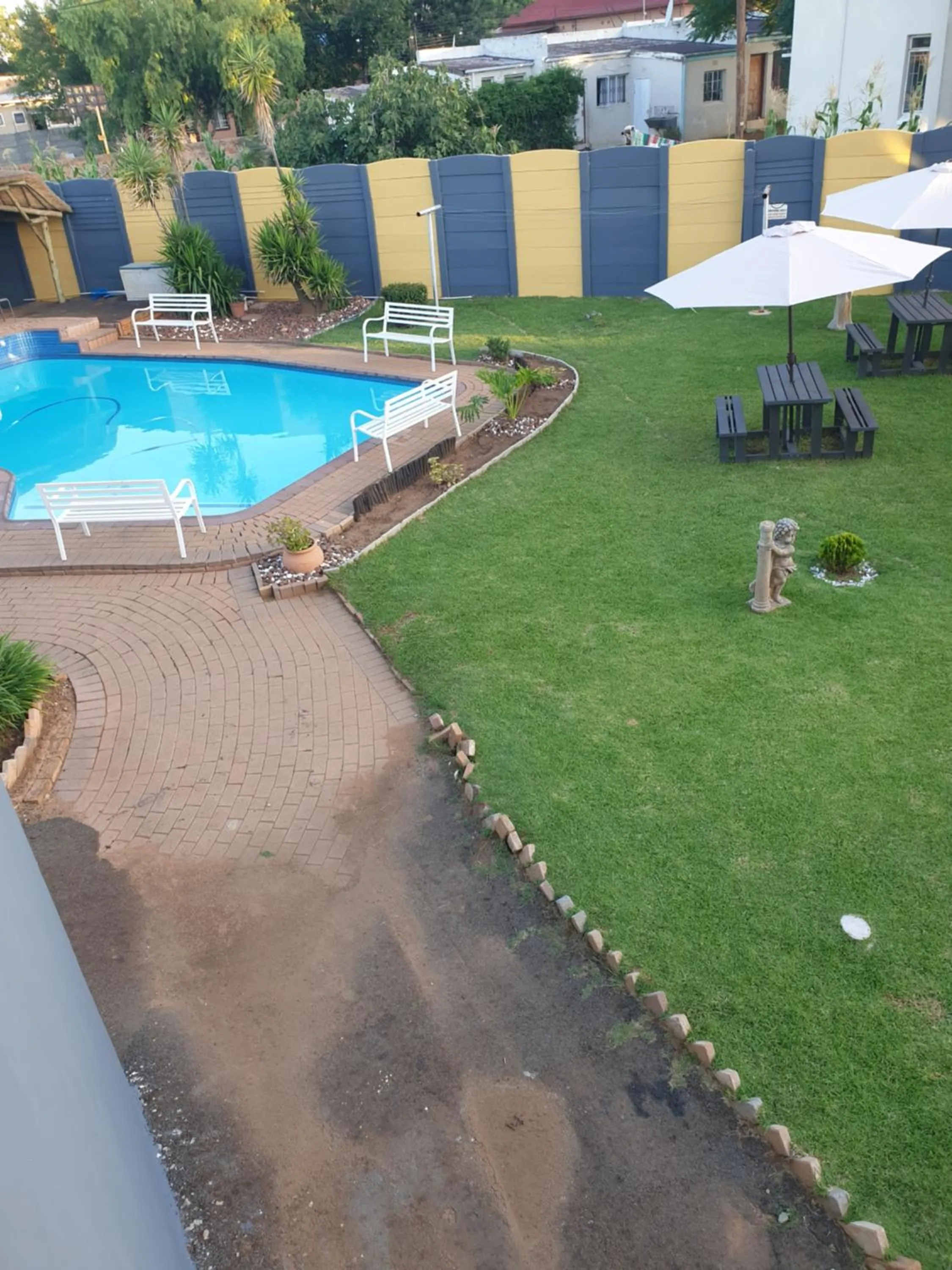 Garden view in Platinum Guest lodge Germiston