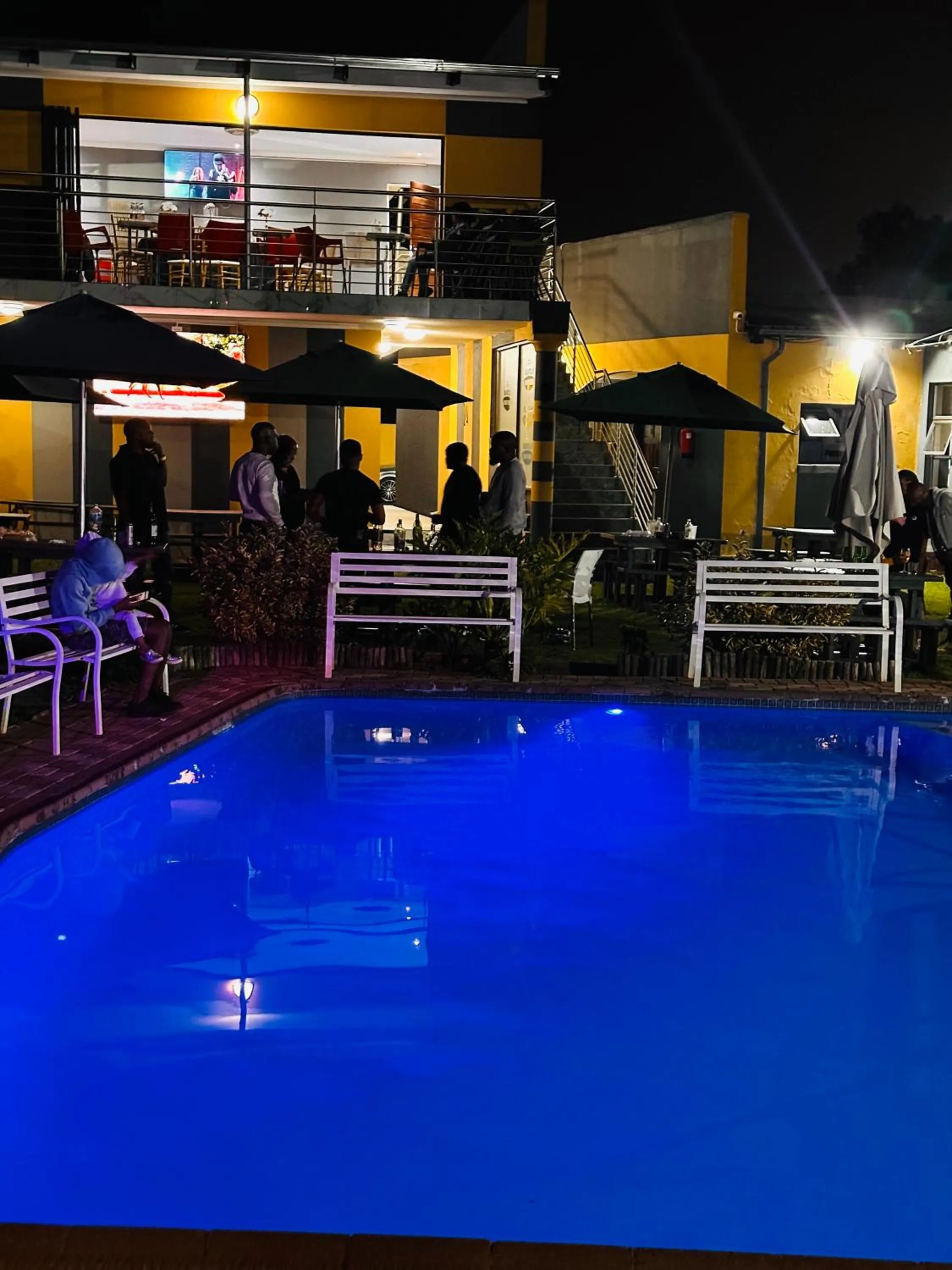 Night in Platinum Guest lodge Germiston