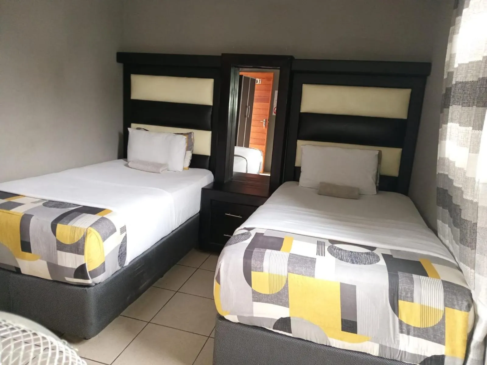 Bed in Platinum Guest lodge Germiston