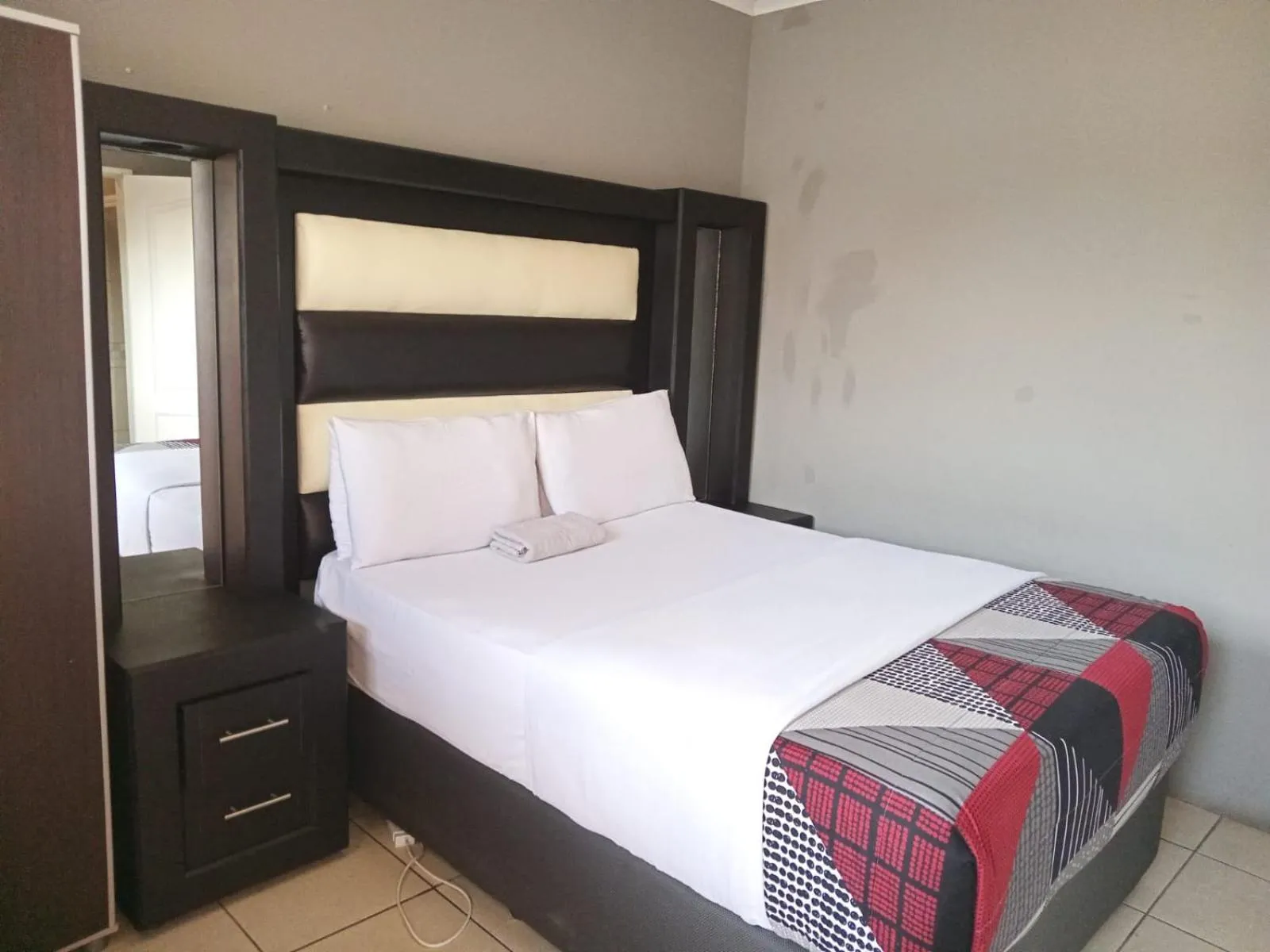Bed in Platinum Guest lodge Germiston
