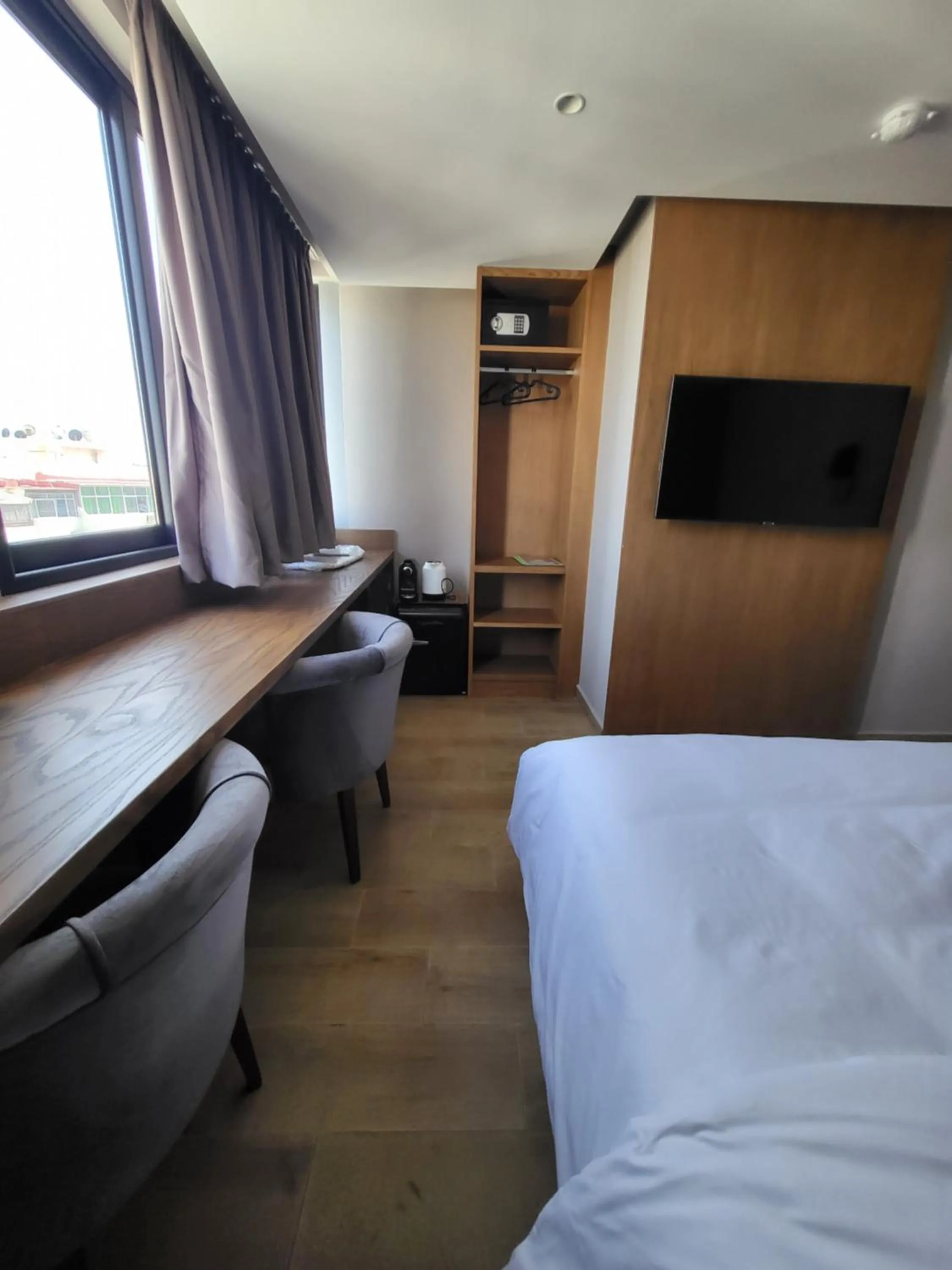 TV and multimedia, Bed in Hotel Appartement Tanger