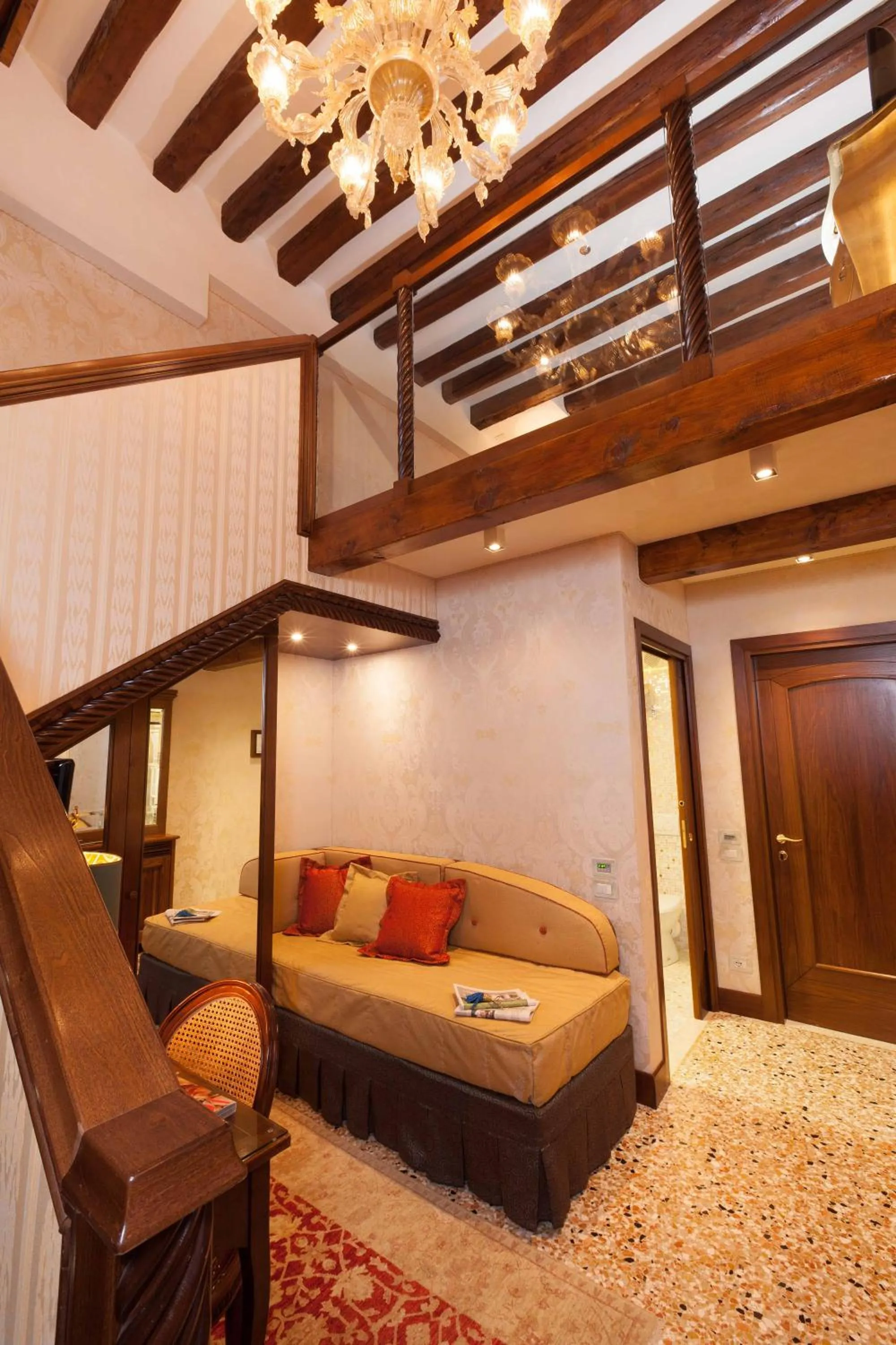 Other, Bed in Hotel Palazzo Stern