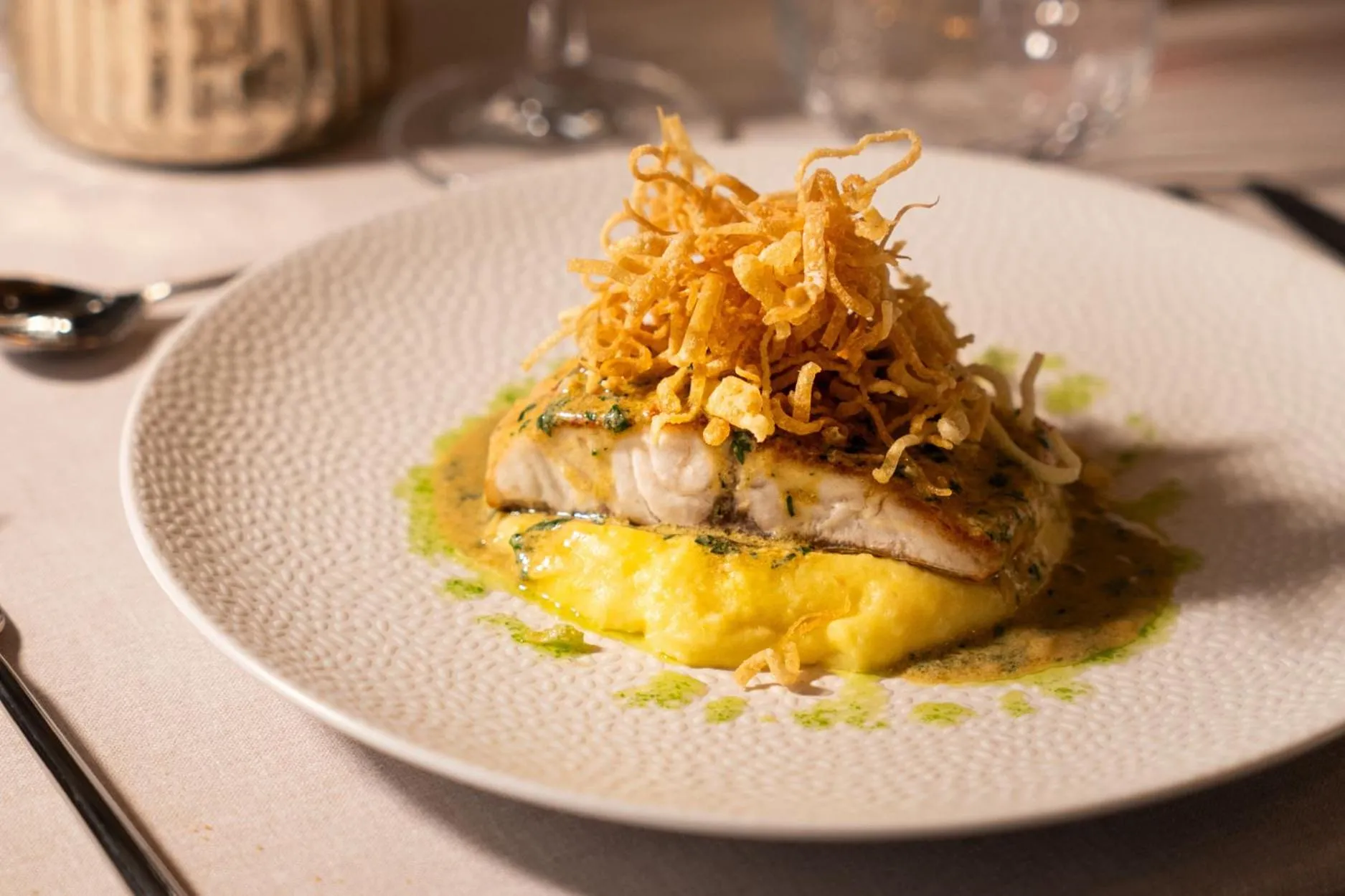 Restaurant/places to eat in Juz de Yartan Art Hotel - Adults Only