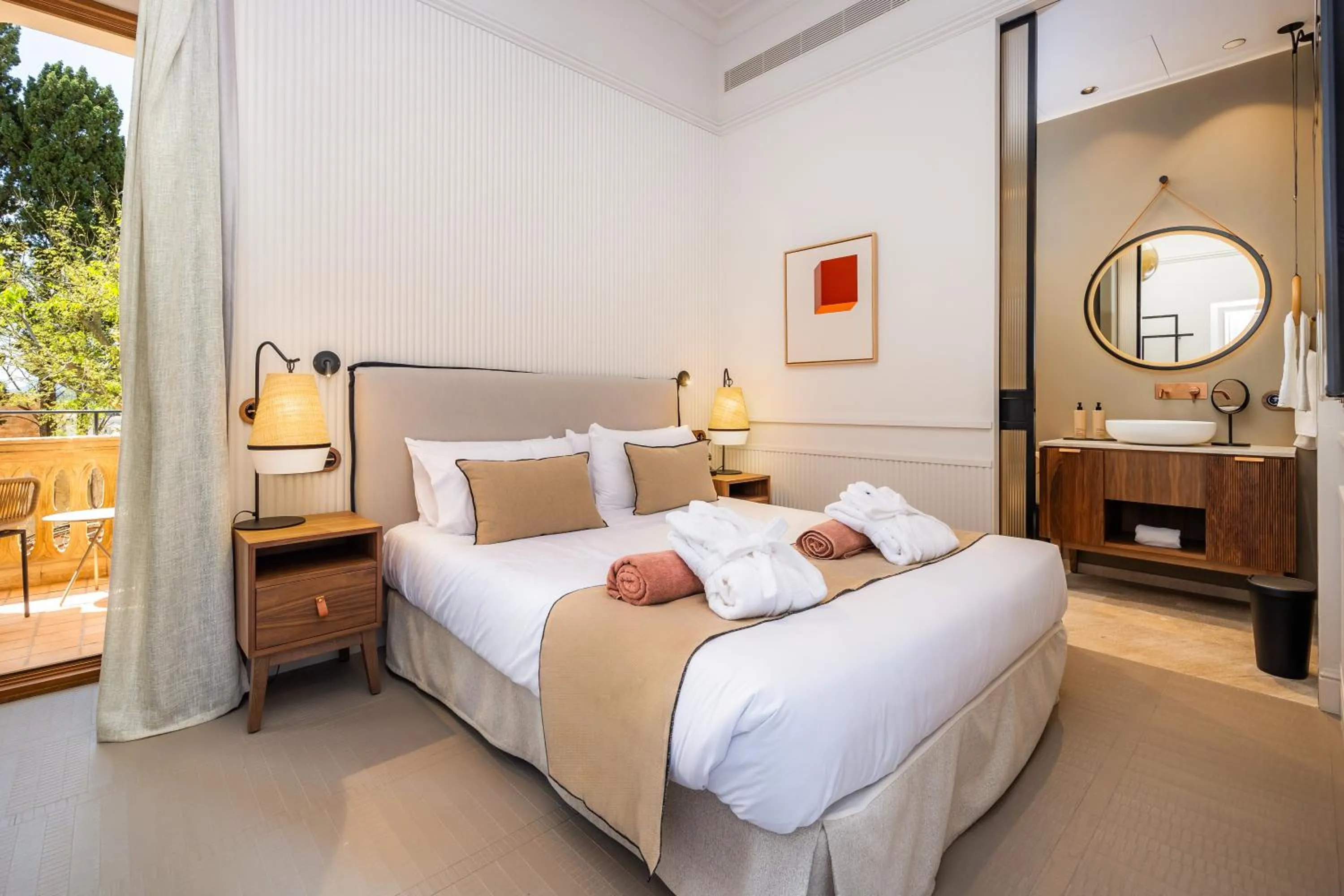 Bedroom, Bed in Juz de Yartan Art Hotel - Adults Only