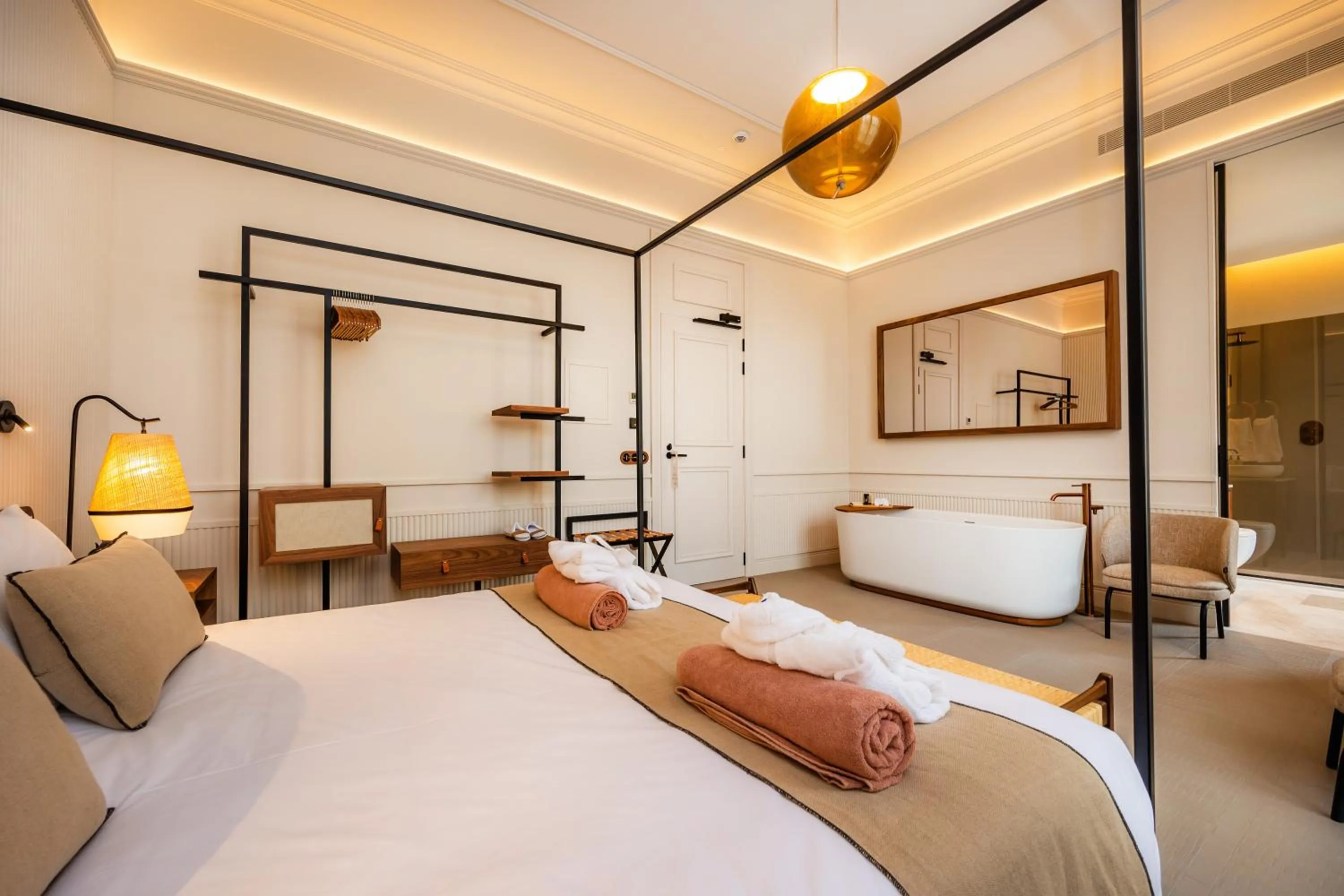 Bedroom, Bed in Juz de Yartan Art Hotel - Adults Only