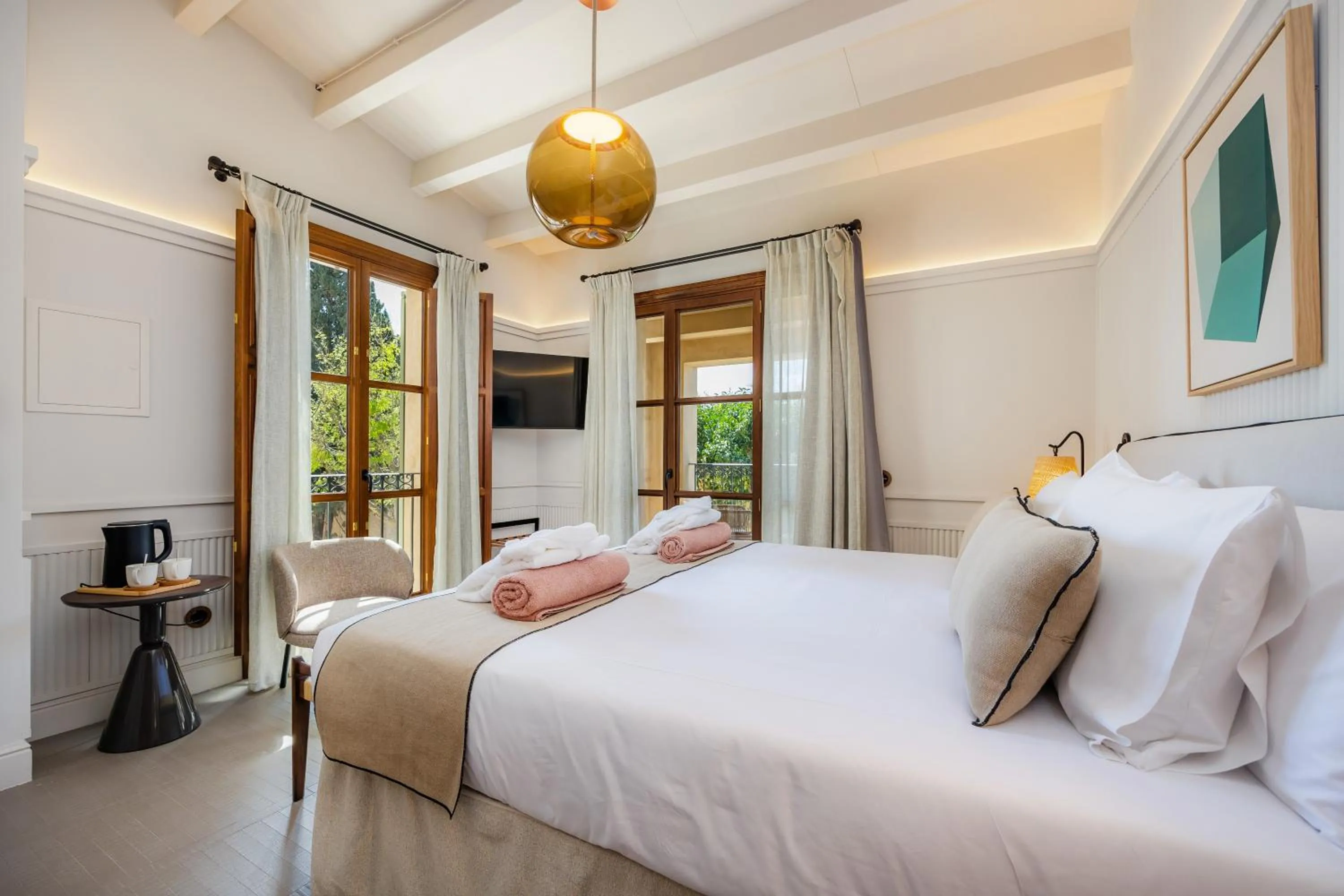 Bedroom, Bed in Juz de Yartan Art Hotel - Adults Only