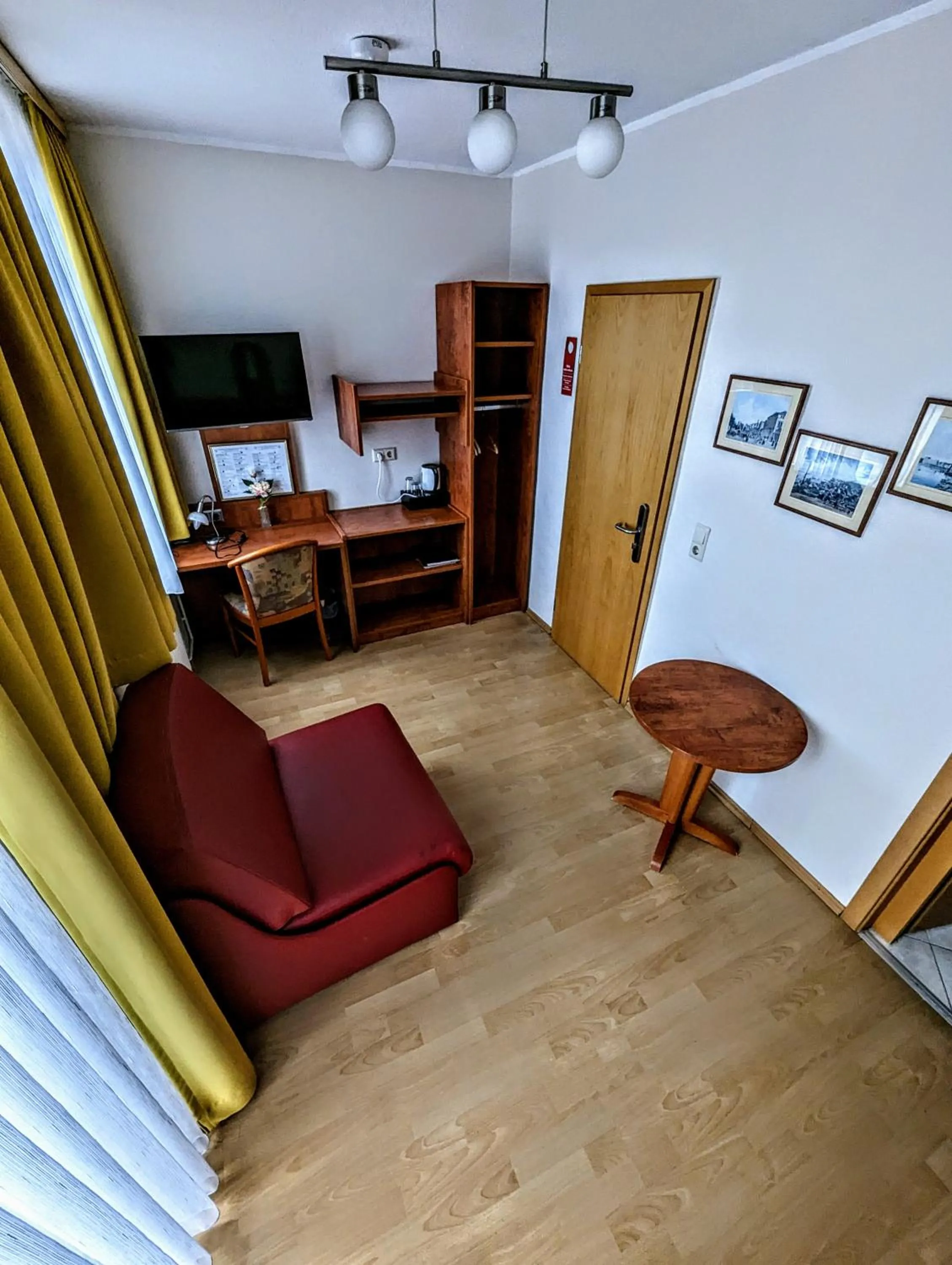 Bed in Hotel am Rathaus