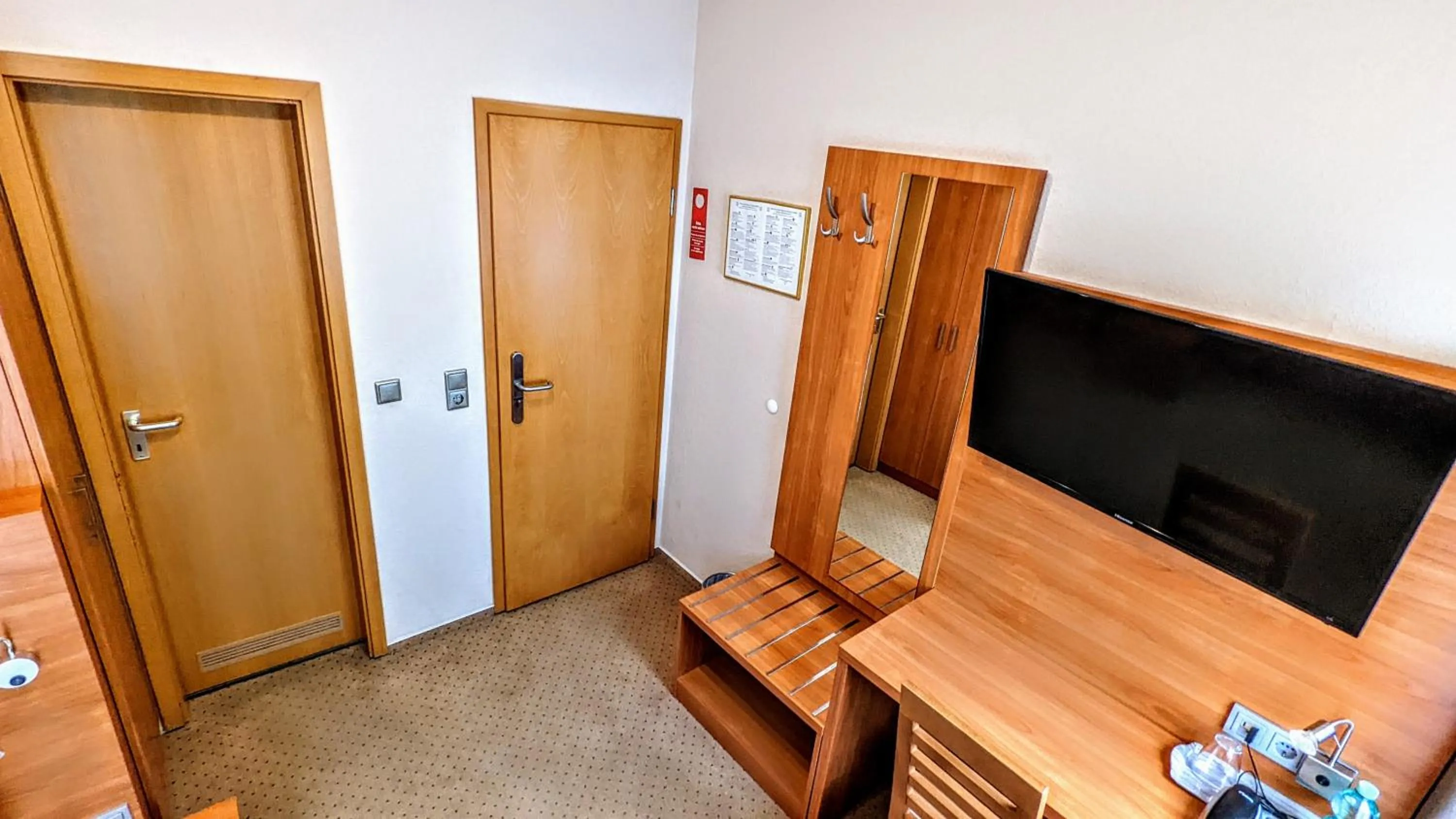 TV and multimedia in Hotel am Rathaus