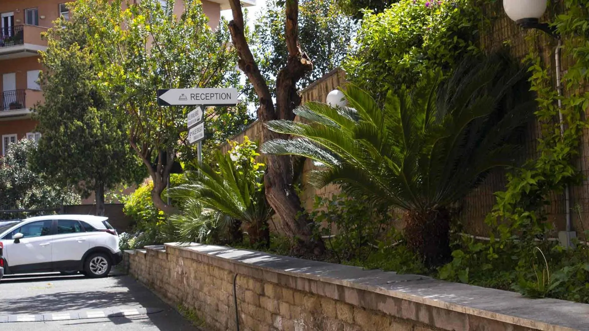 Parking in Oasi San Francesco