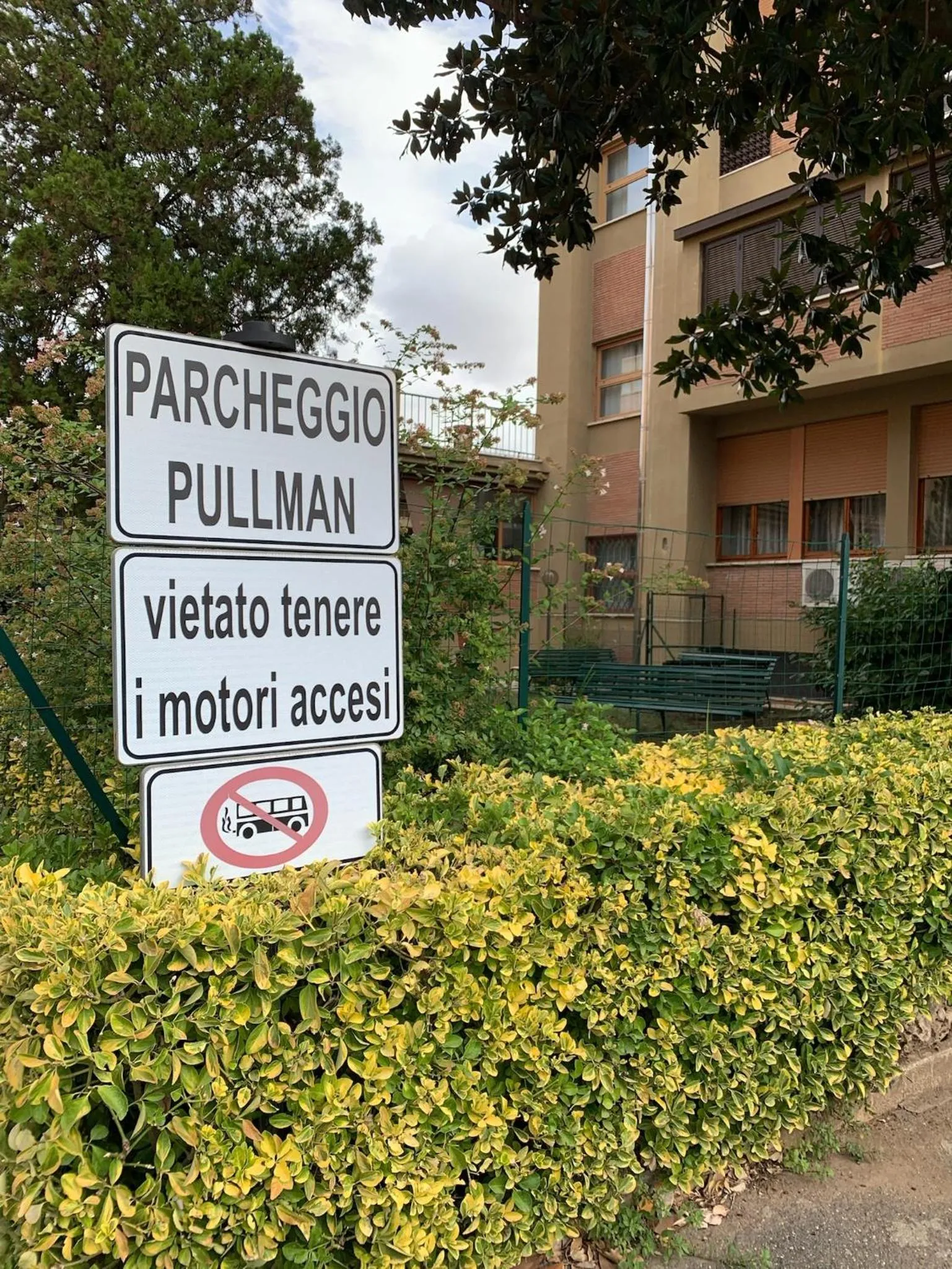 Parking in Oasi San Francesco