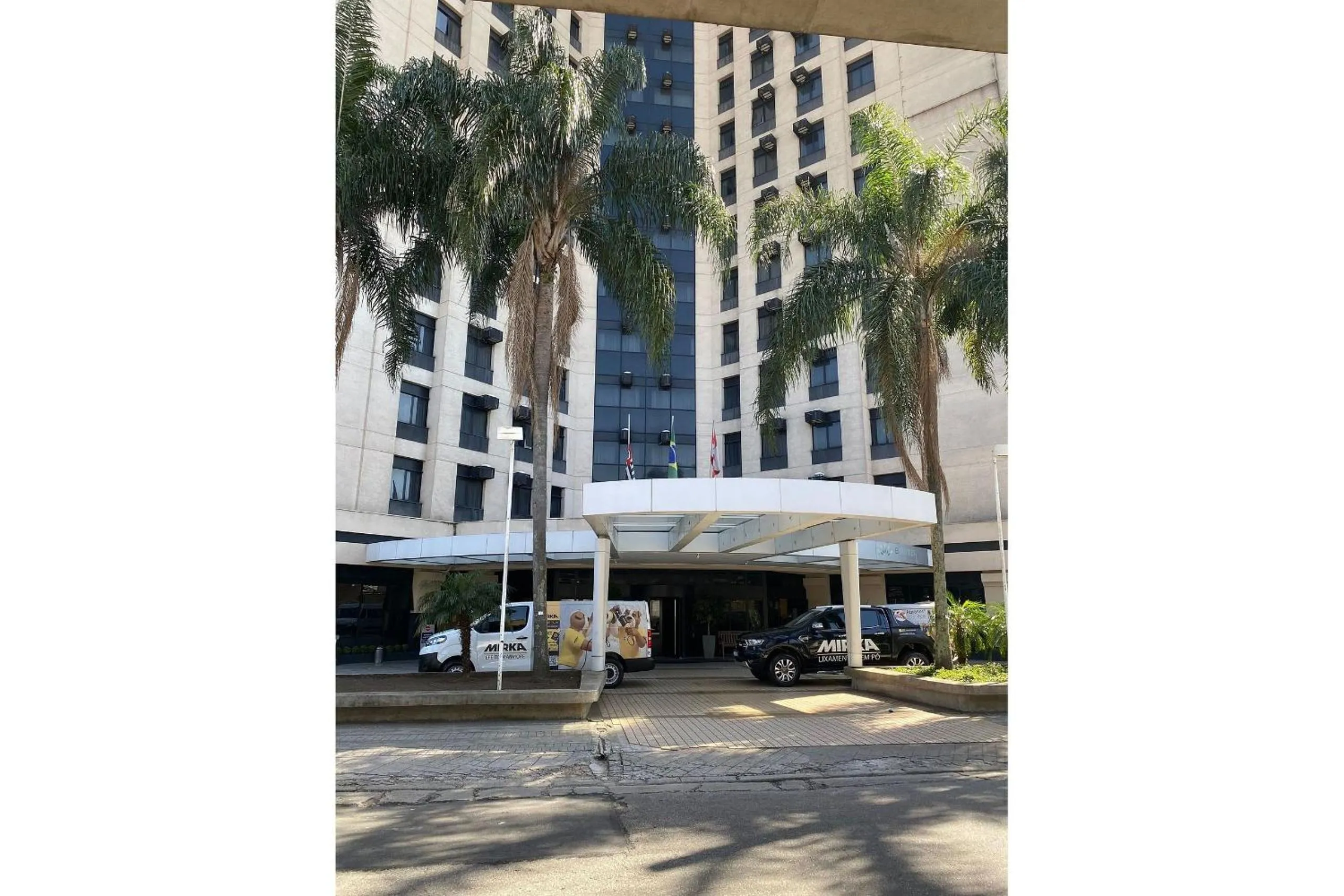 Facade/entrance in Suite Luxo Flat Hotel Aeroporto Congonhas 1503