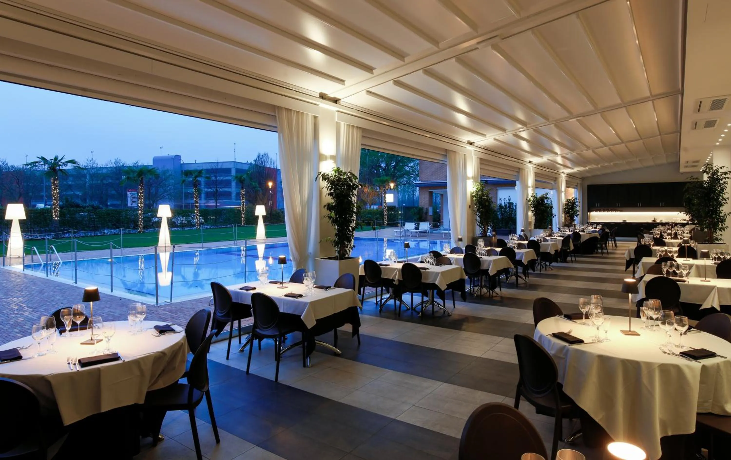 Restaurant/places to eat in The Sydney Hotel