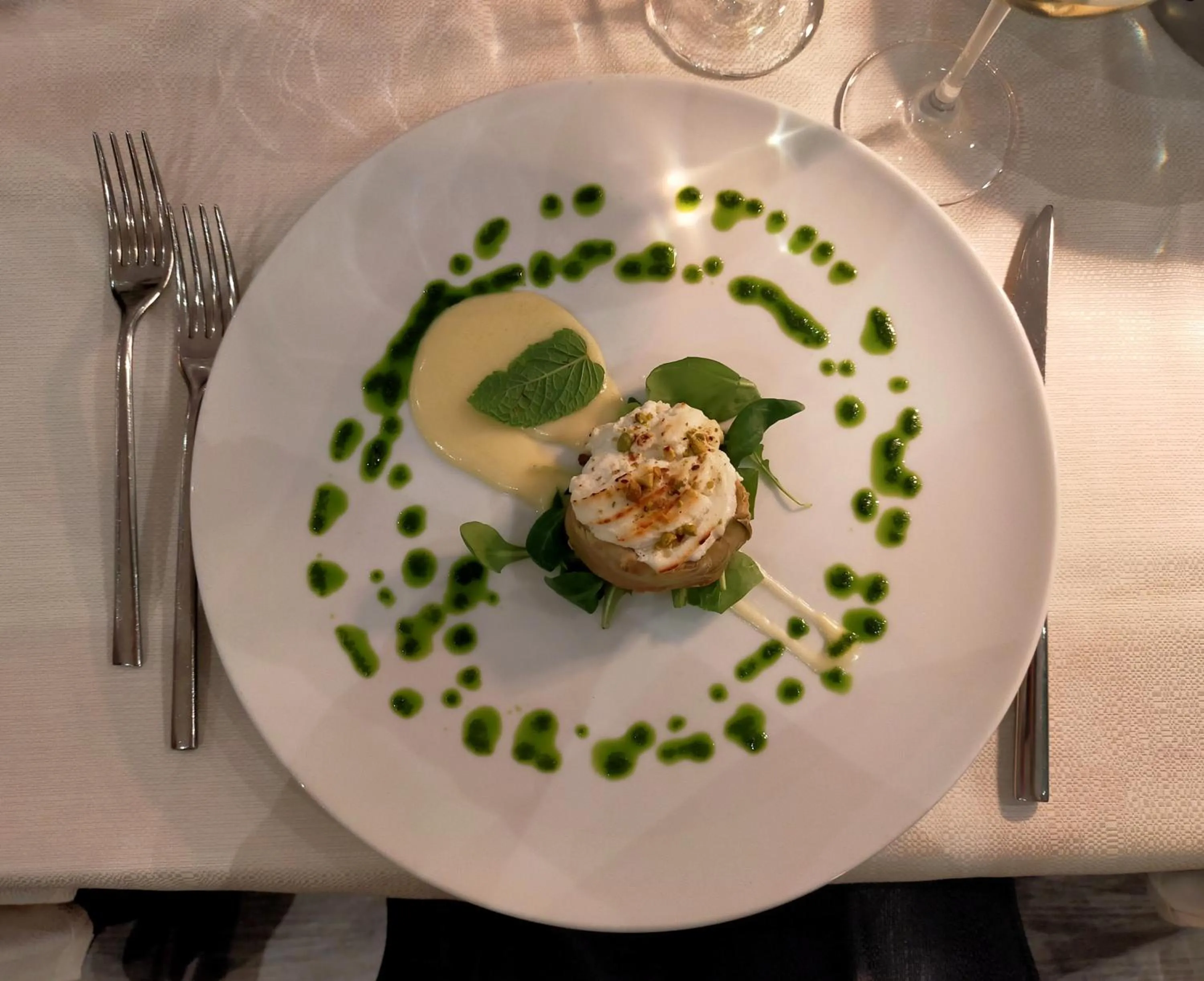 Restaurant/places to eat in The Sydney Hotel