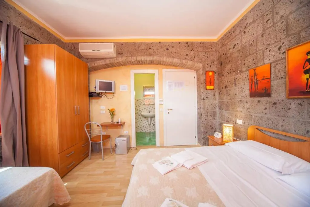 Photo of the whole room, Bed in Villa De Angelis