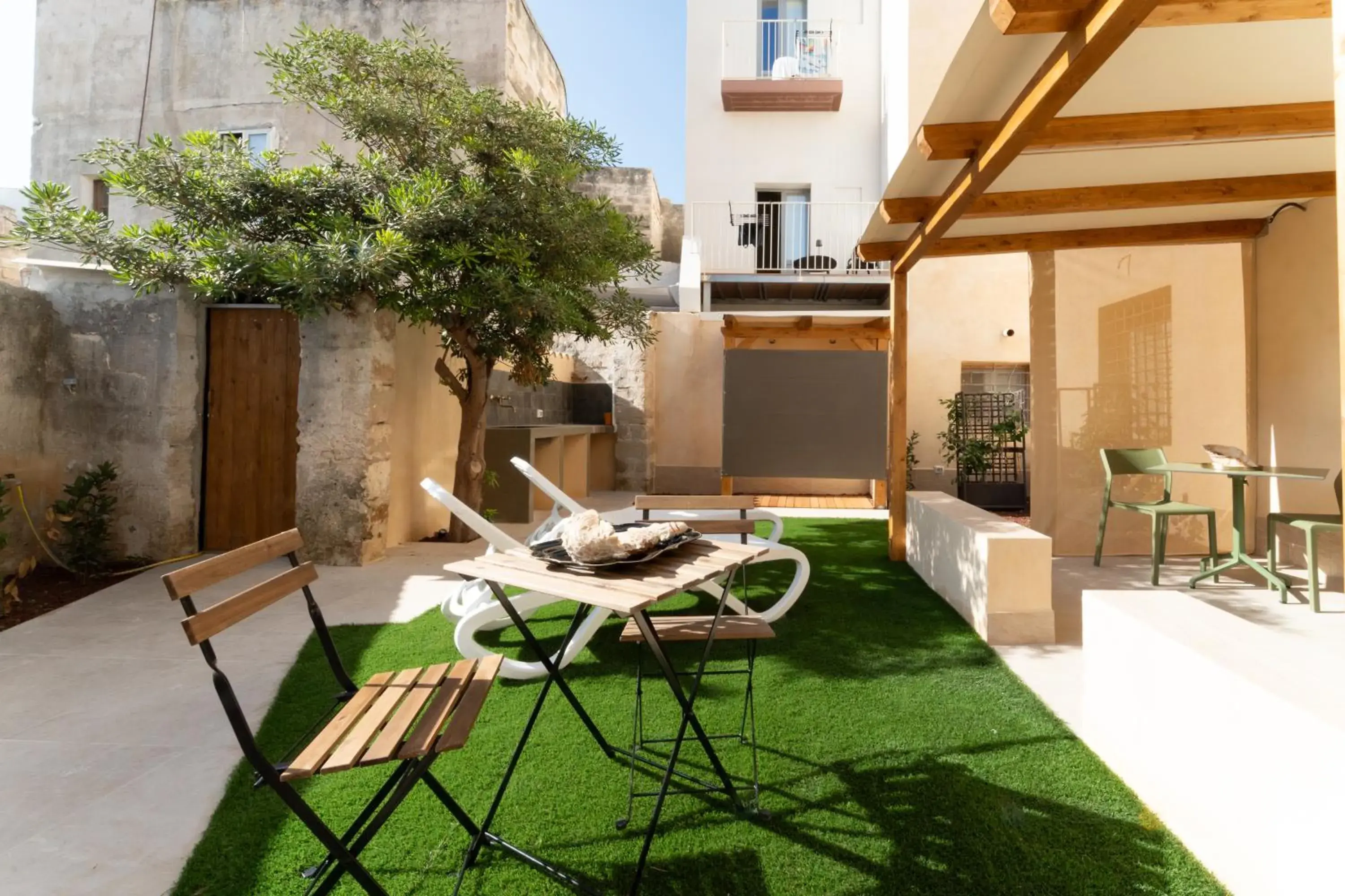 Apartment with Garden View in Cave Bianche Apartments Apartment with Garden View in Cave Bianche Apartments