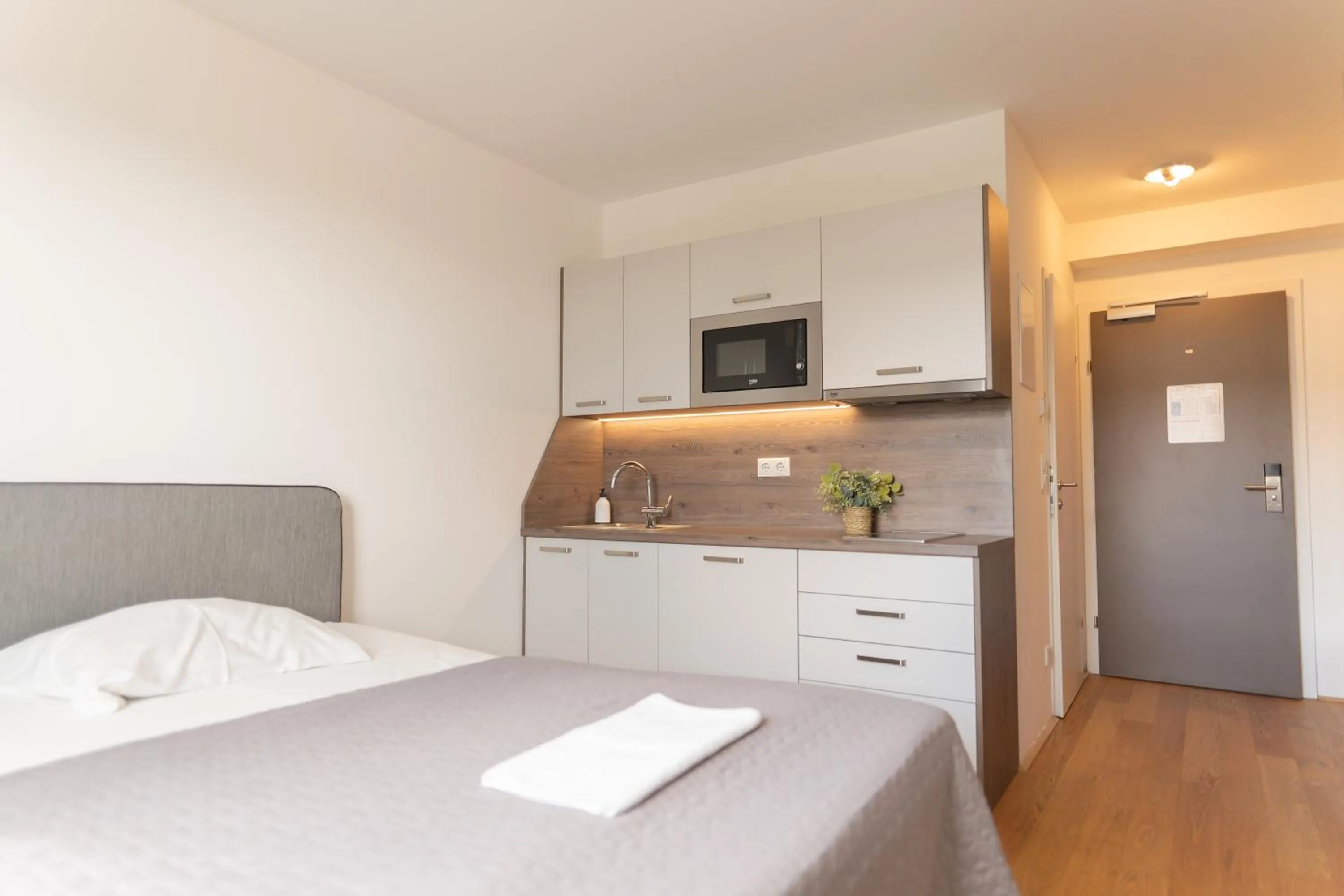 Photo of the whole room, Bed in Hotel Triester