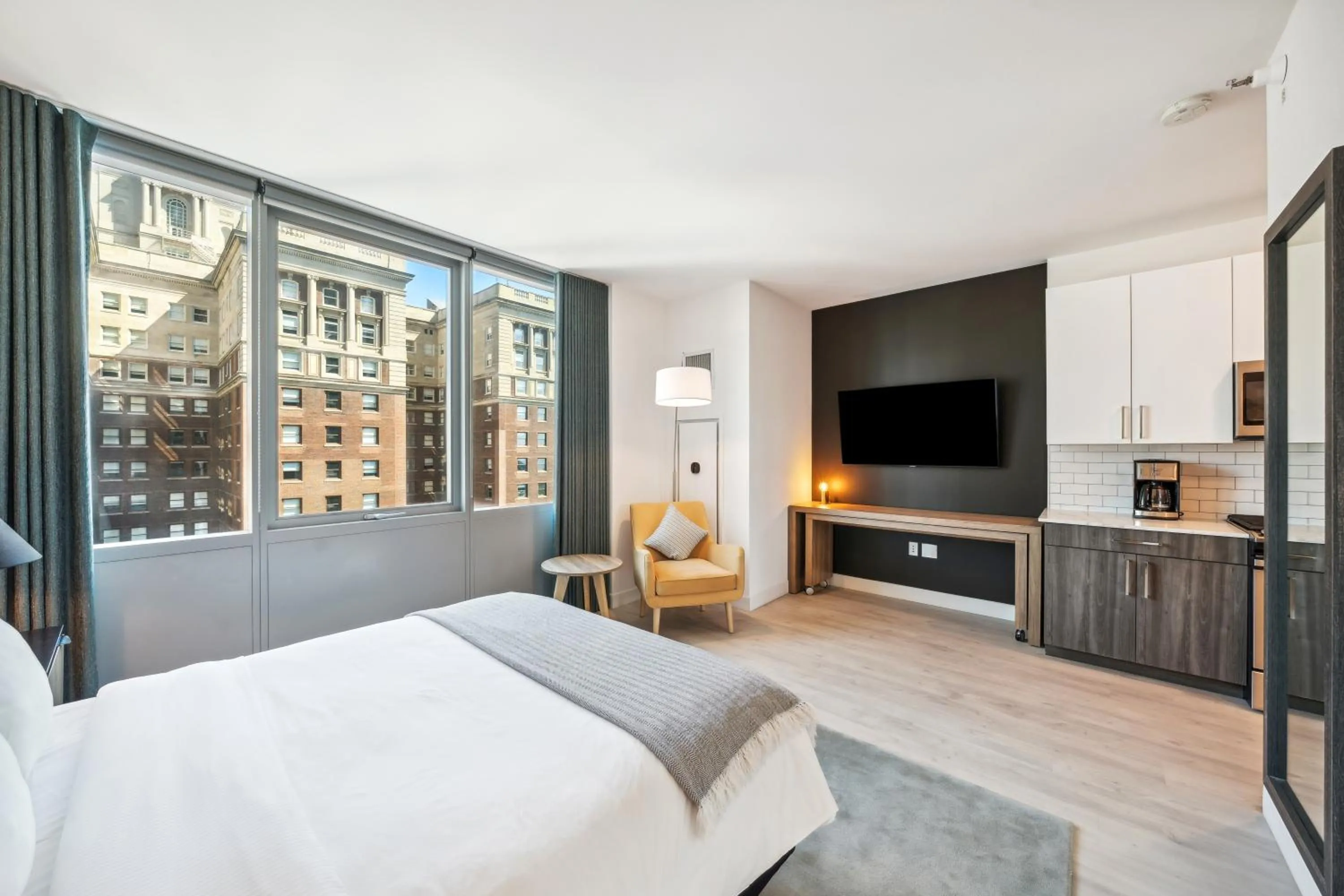 Bed in Sentral Michigan Avenue