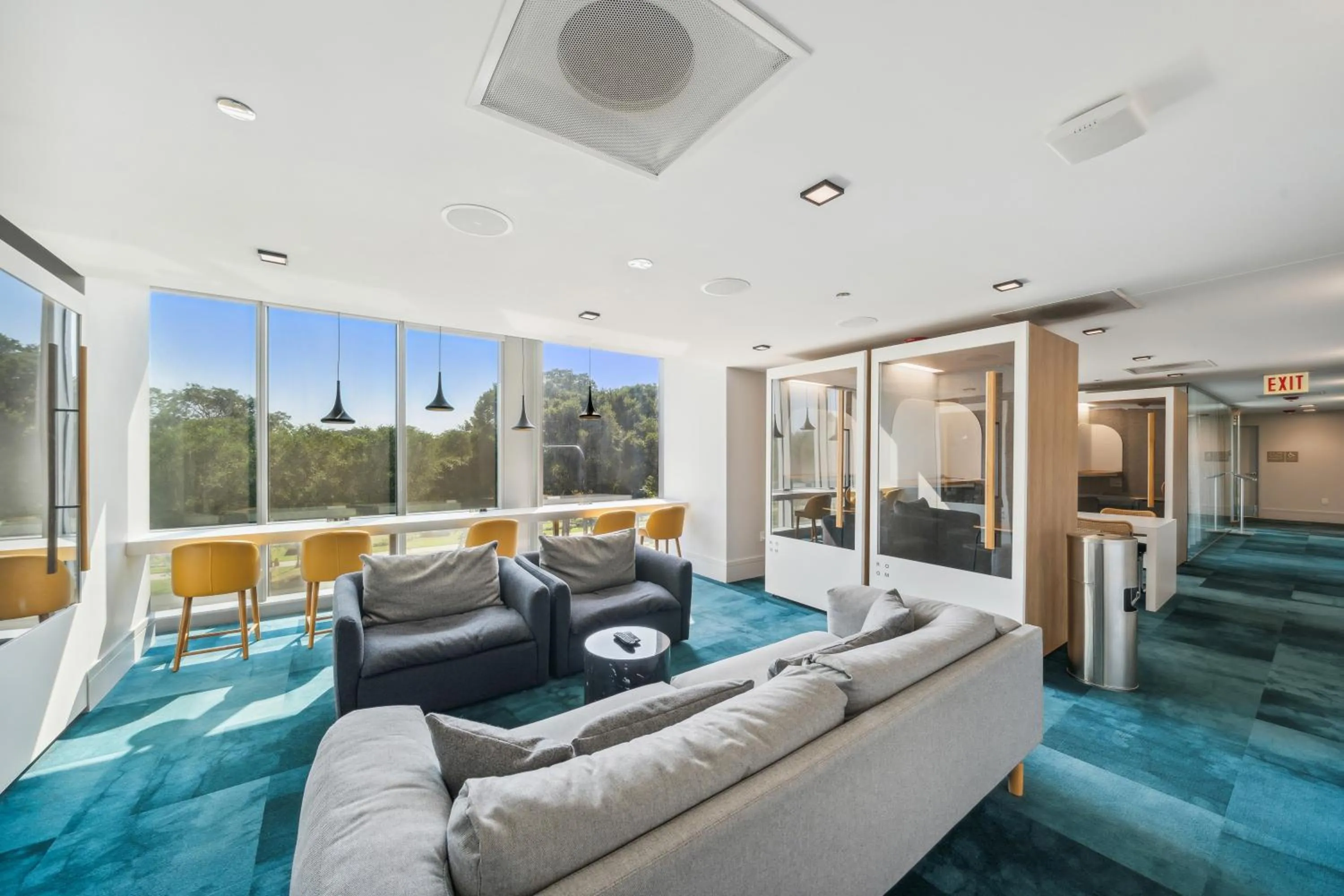 Communal lounge/ TV room in Sentral Michigan Avenue