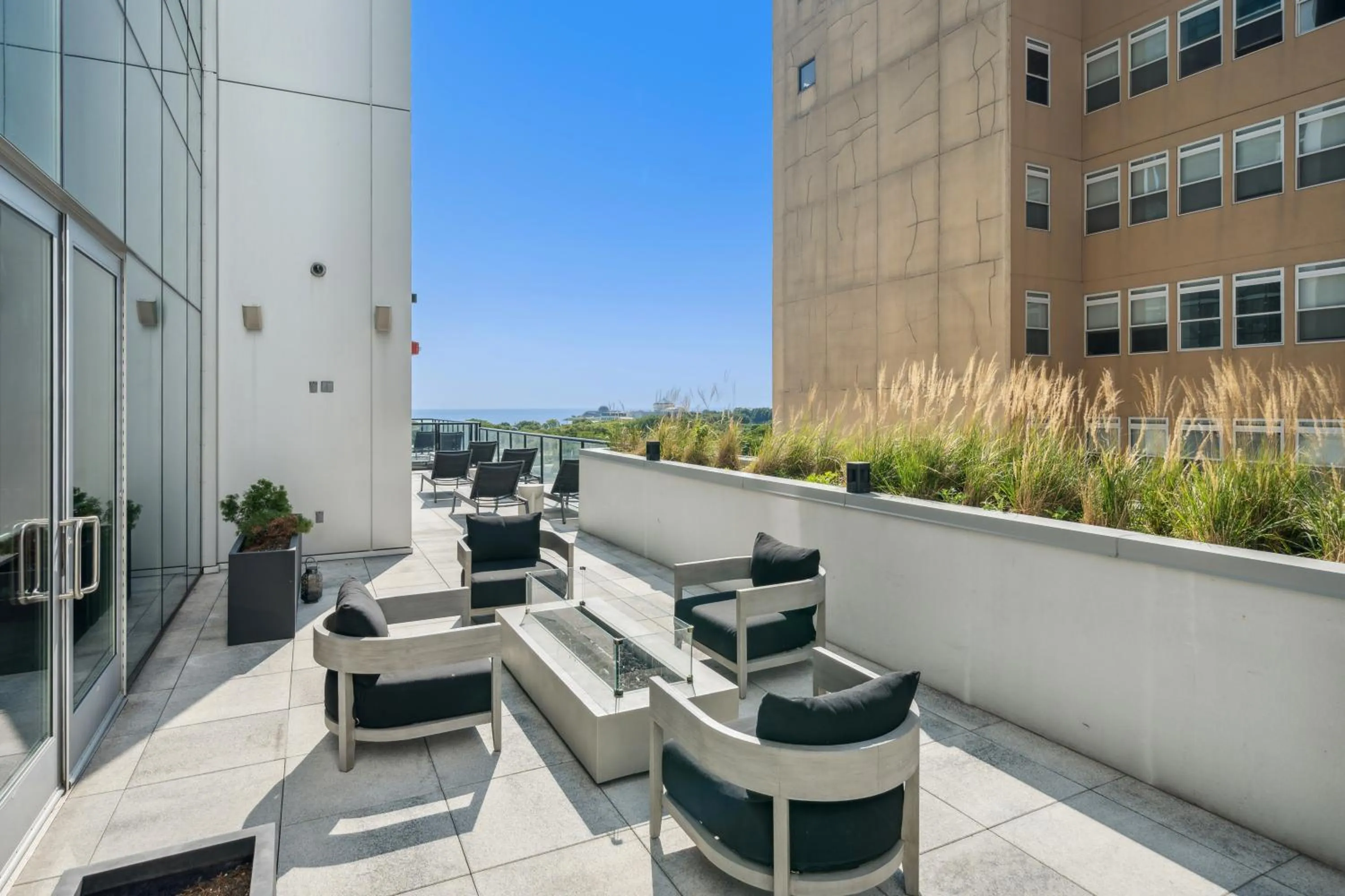 Balcony/Terrace in Sentral Michigan Avenue