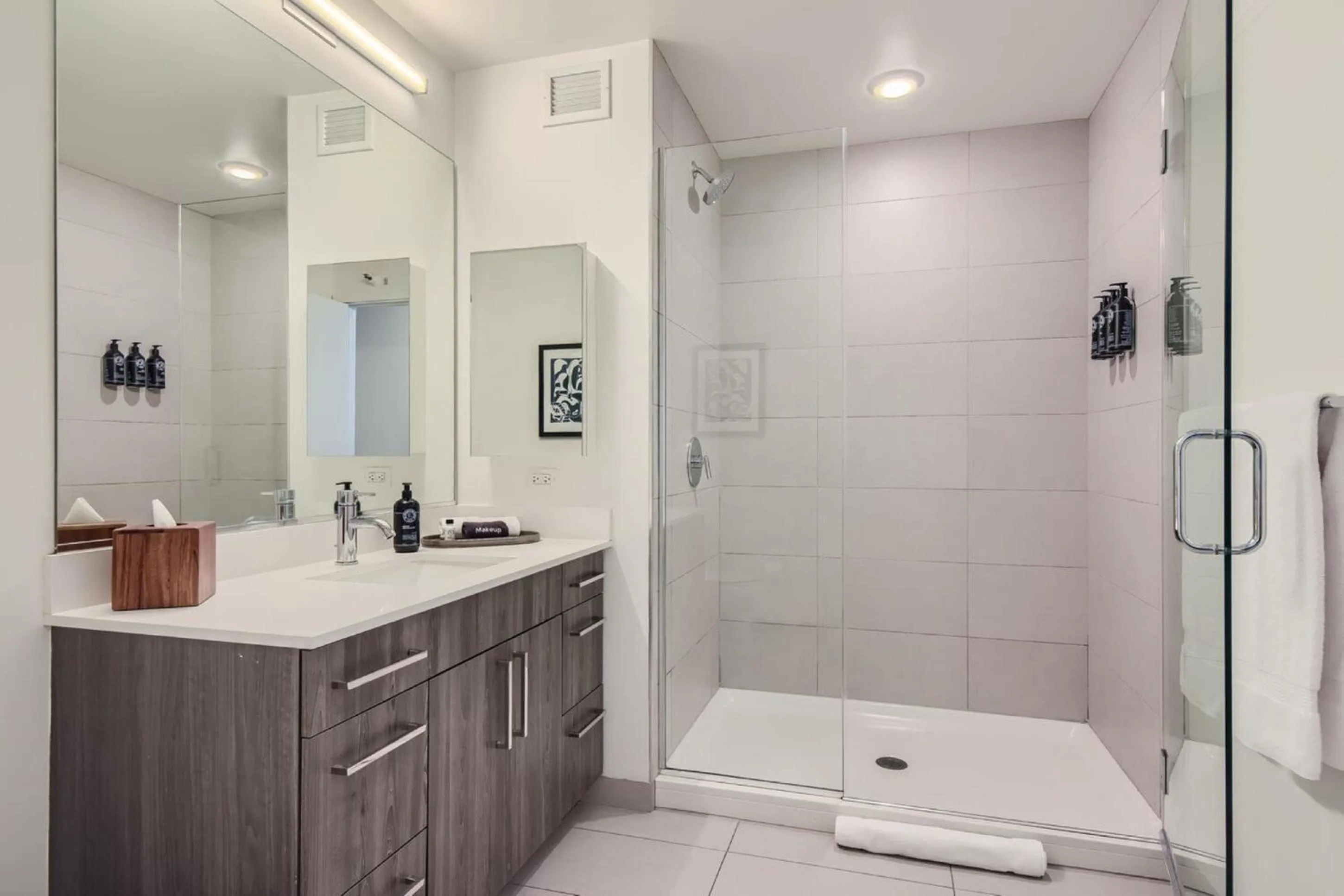 Bathroom in Sentral Michigan Avenue