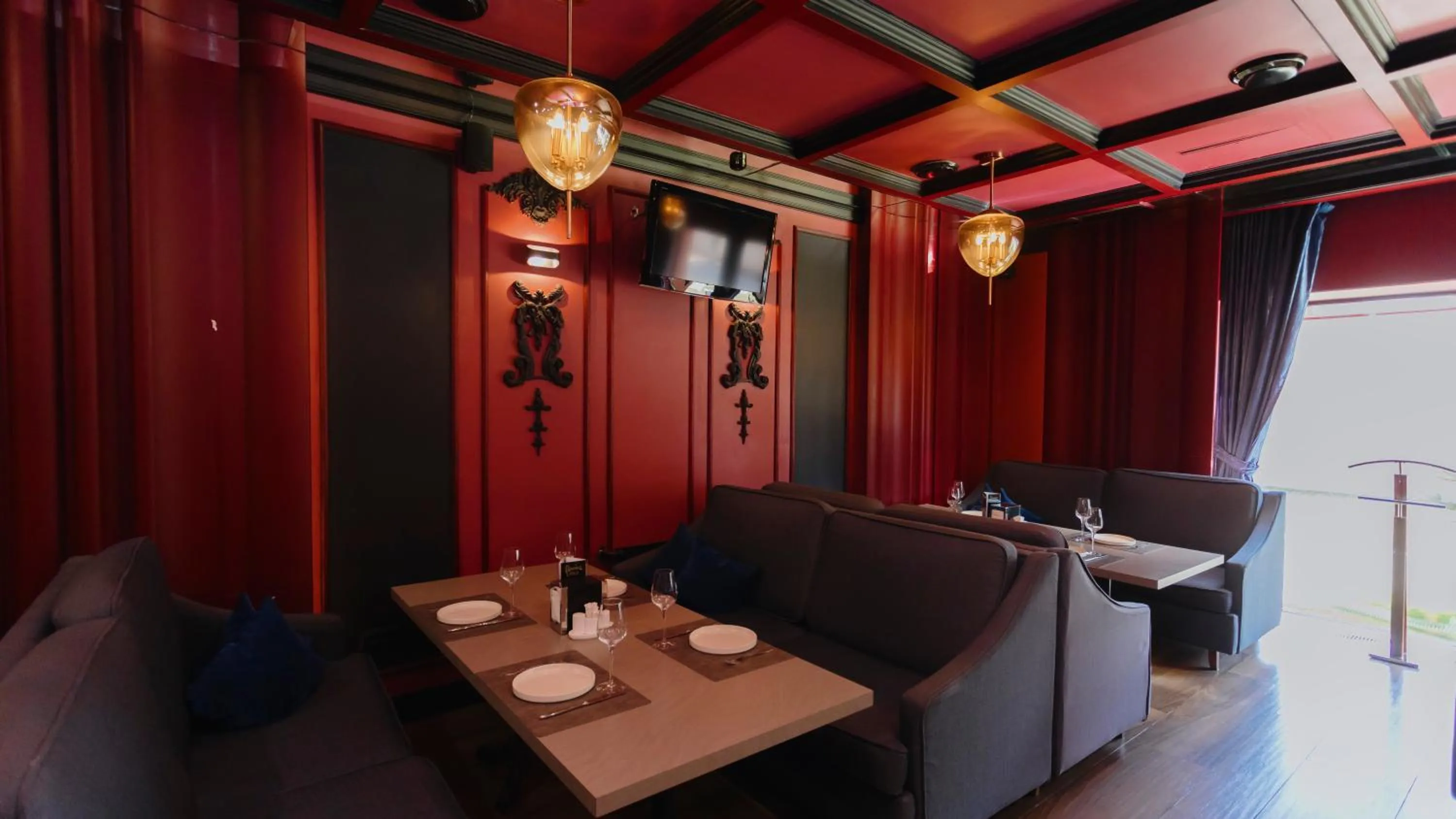 Lounge or bar in Marko Polo Hotel