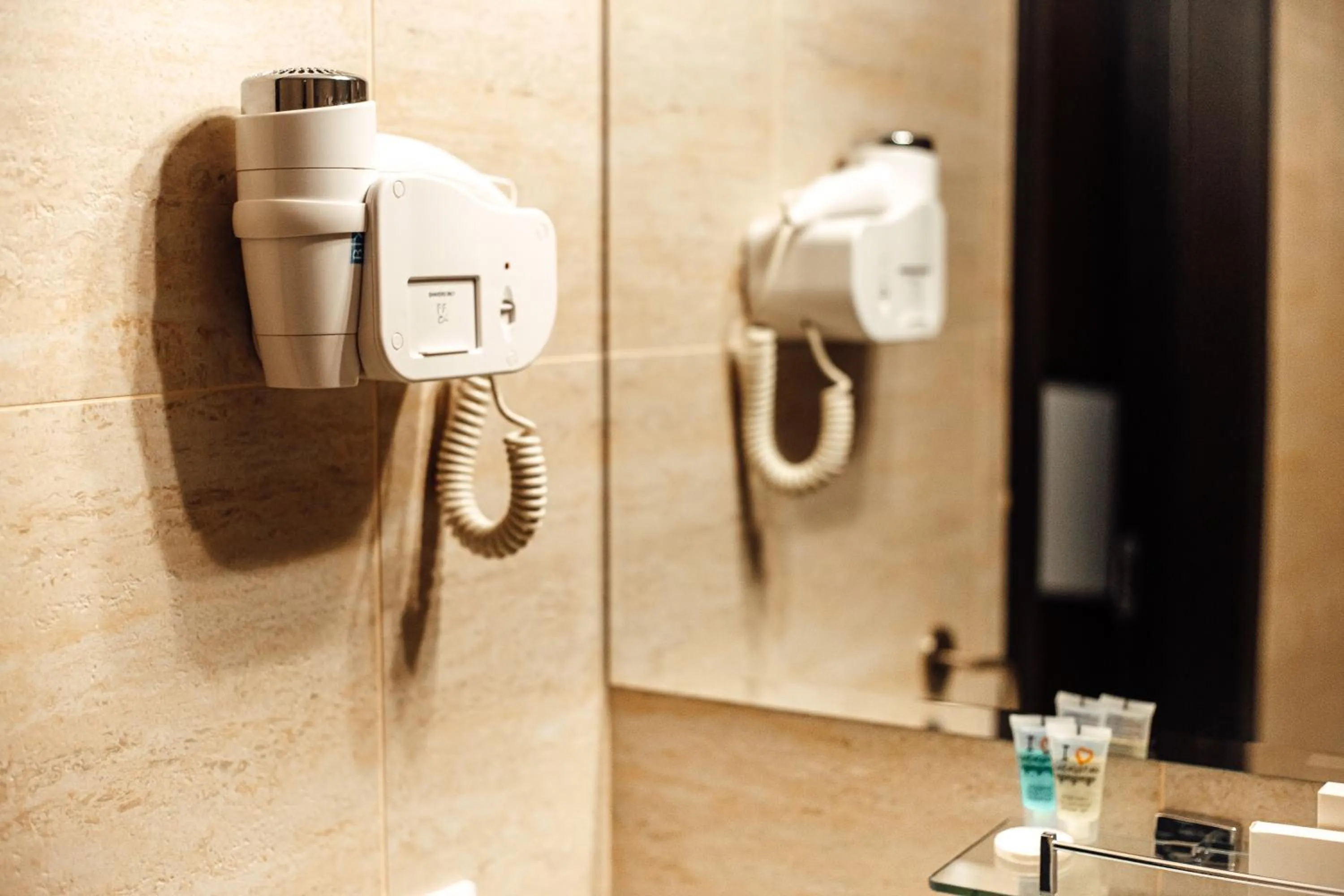 Bathroom in Marko Polo Hotel