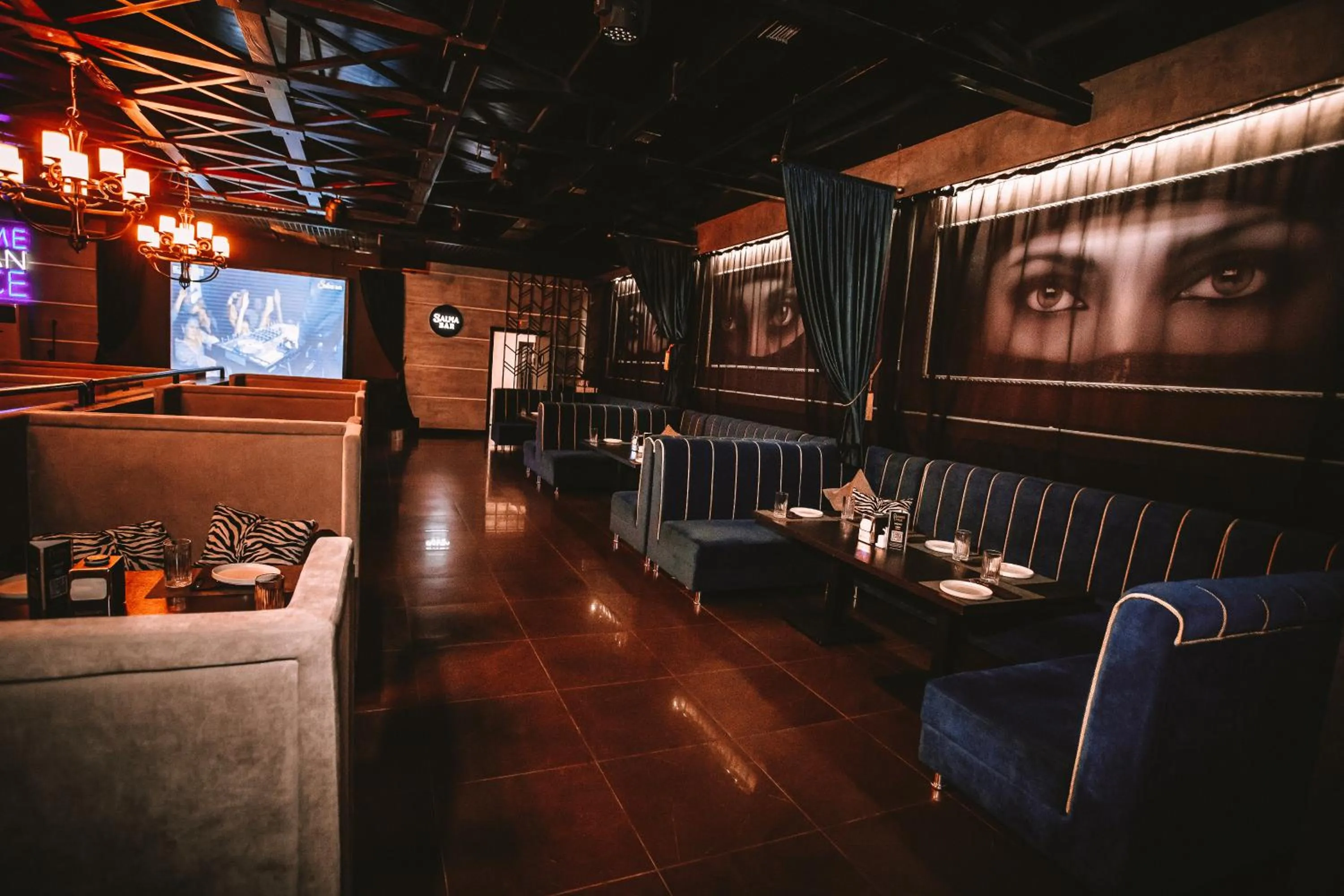 Karaoke in Marko Polo Hotel