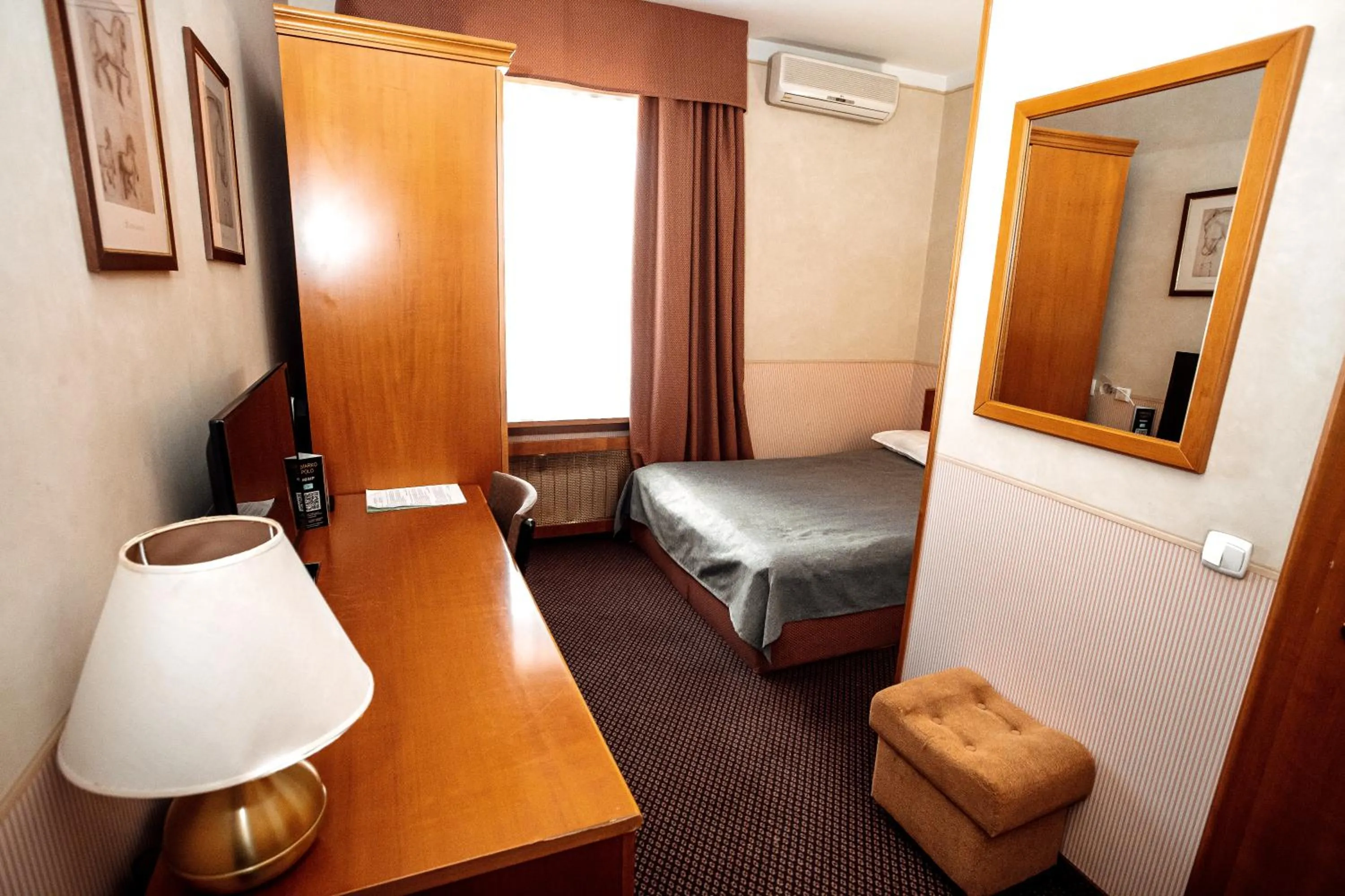 Photo of the whole room, Bed in Marko Polo Hotel