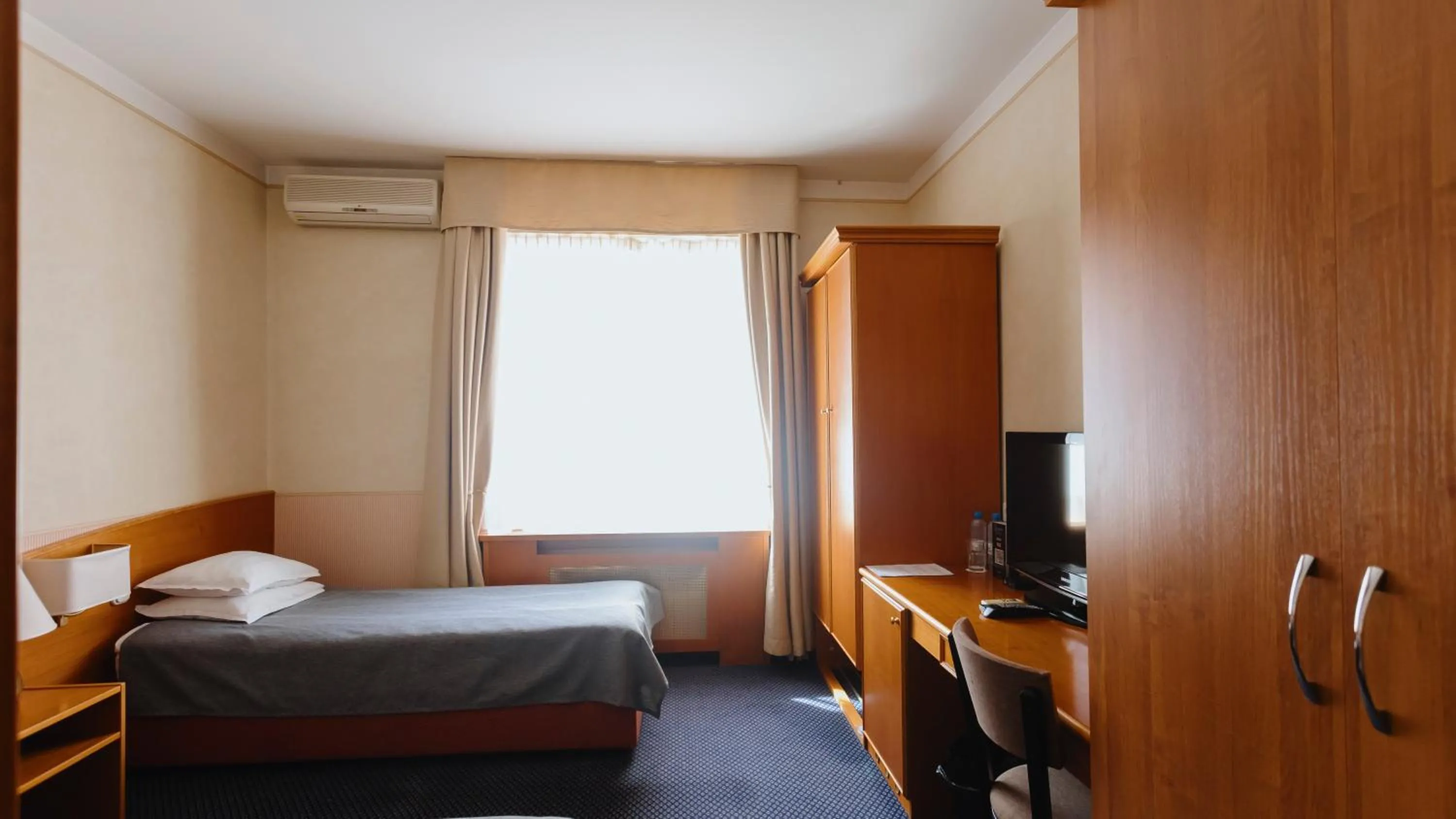 Bedroom, Bed in Marko Polo Hotel