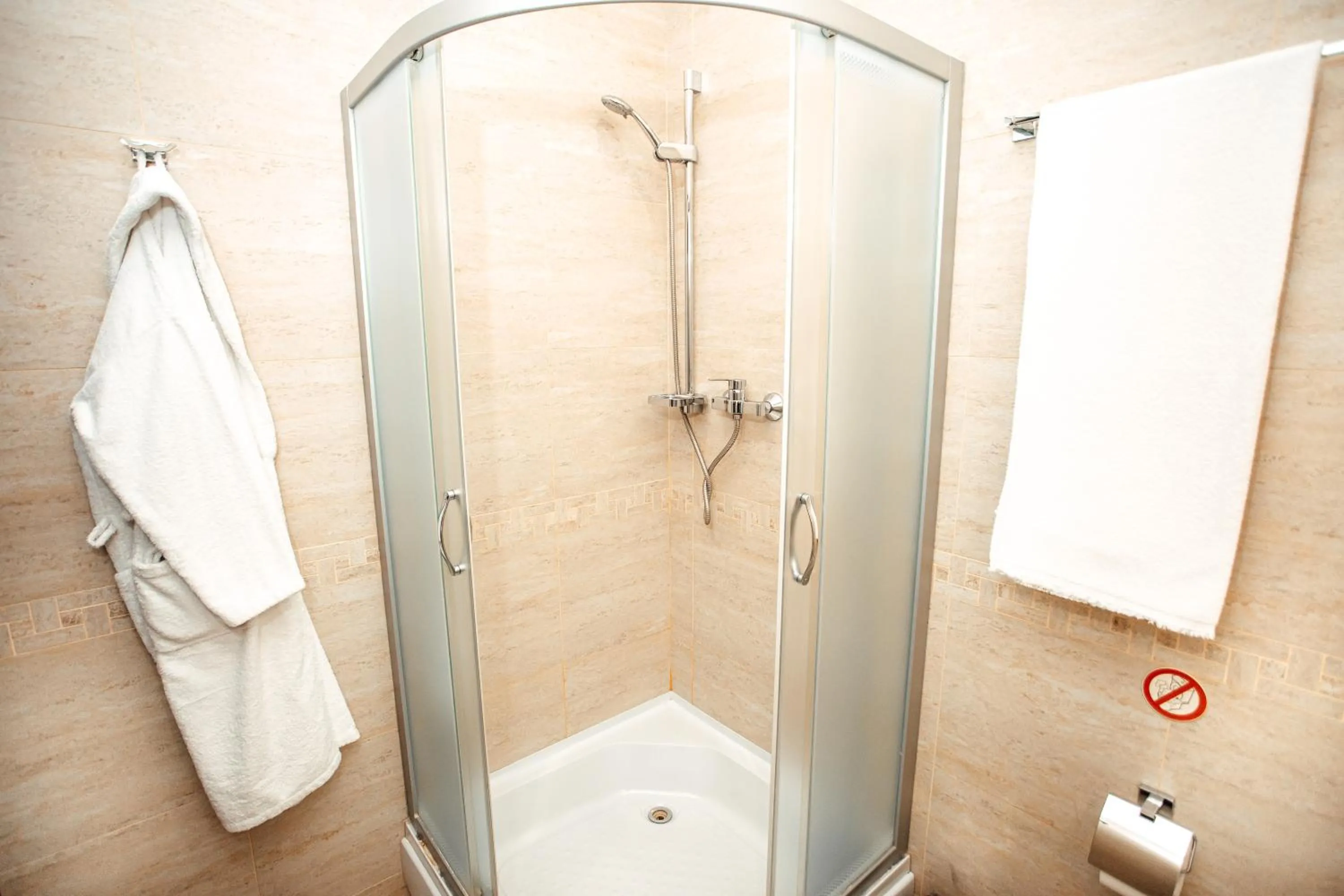 Shower in Marko Polo Hotel