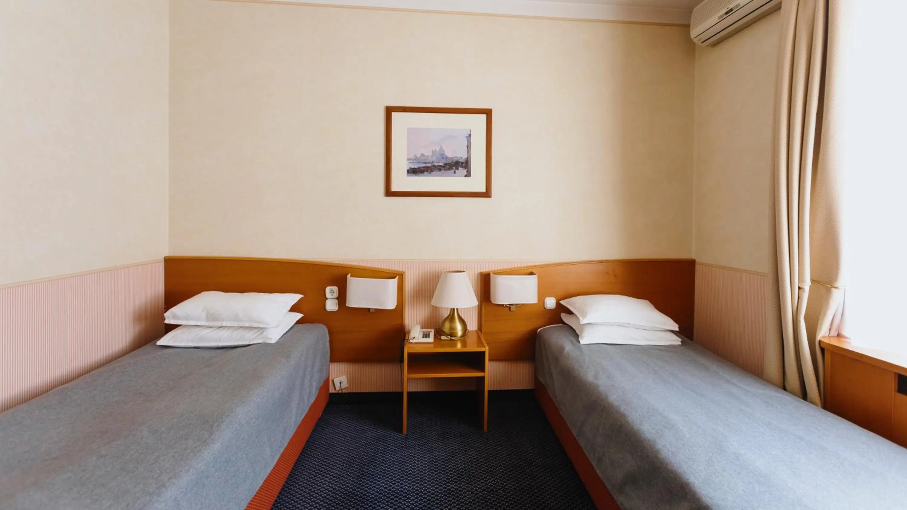 Bedroom, Bed in Marko Polo Hotel