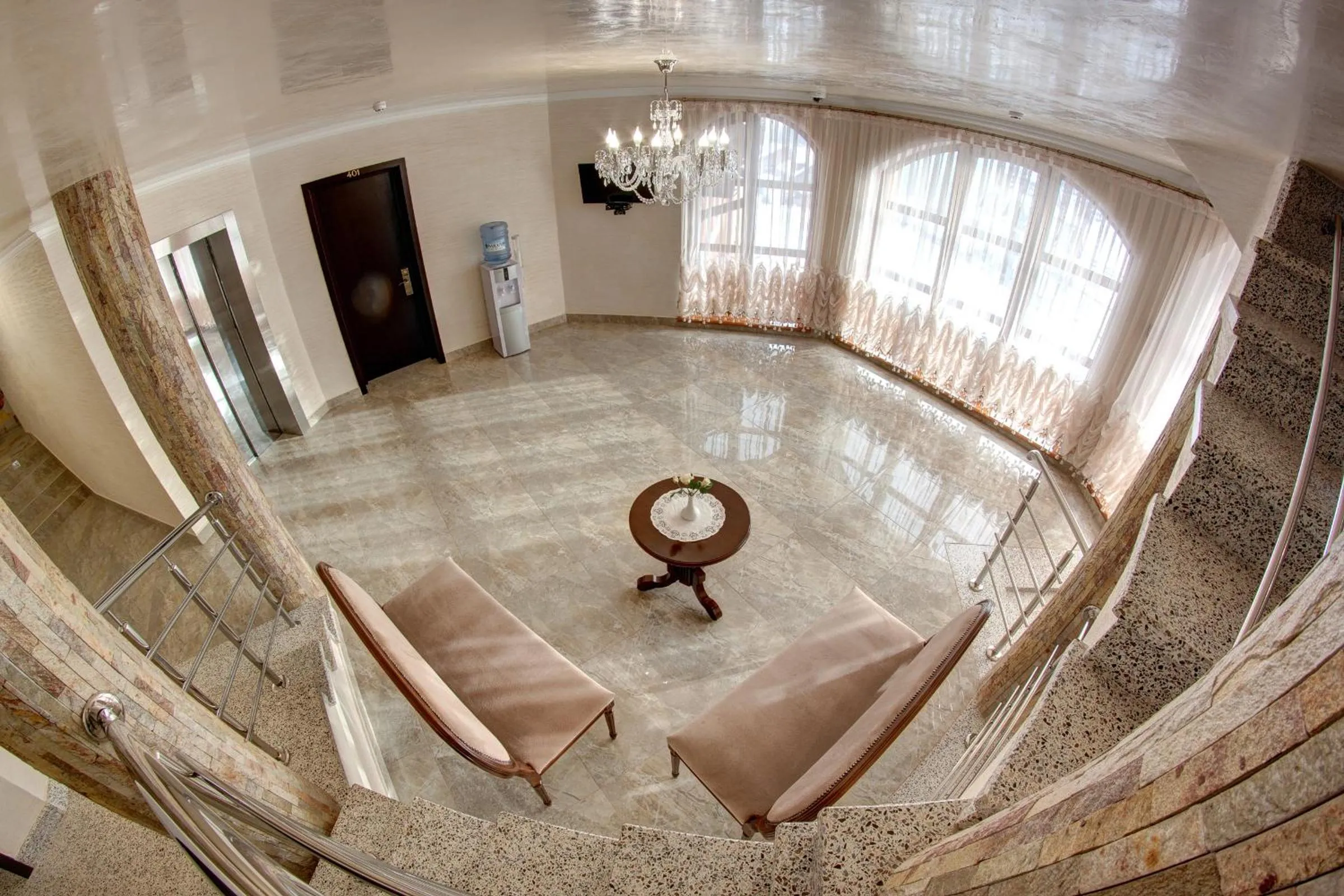 Communal lounge/ TV room in Mountain Krystal