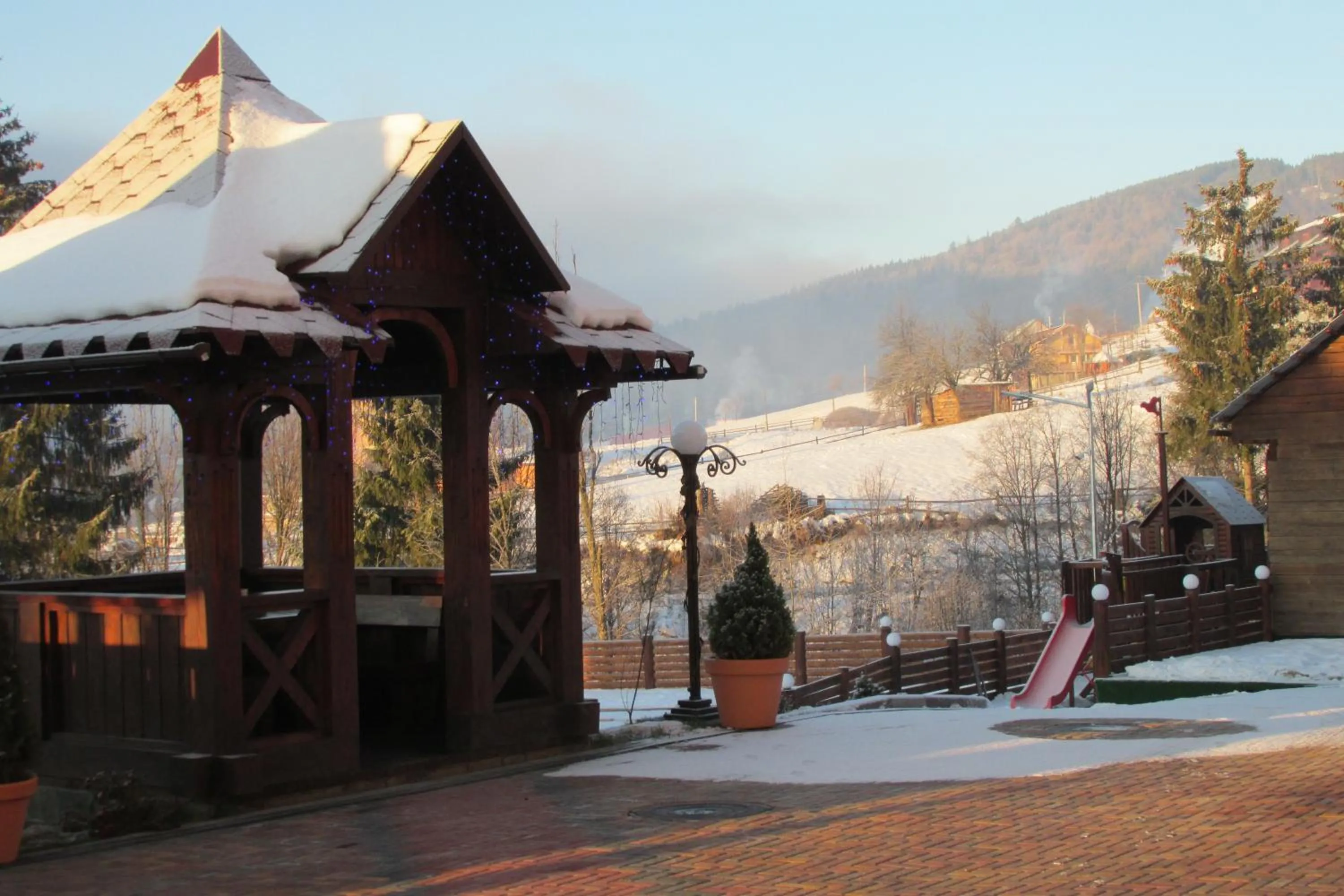 Neighbourhood in Mountain Krystal
