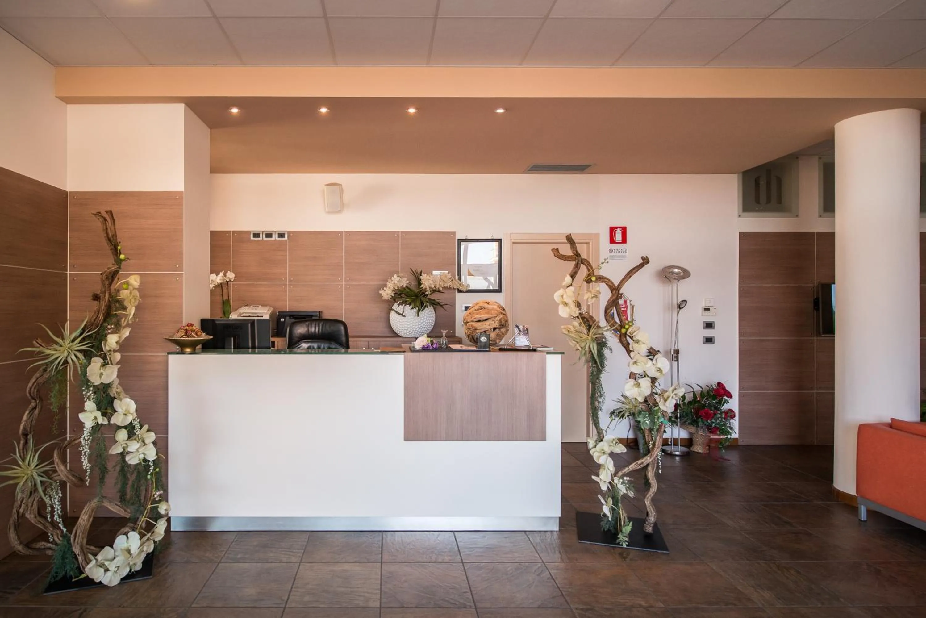 Lobby or reception in Draconerium Hotel