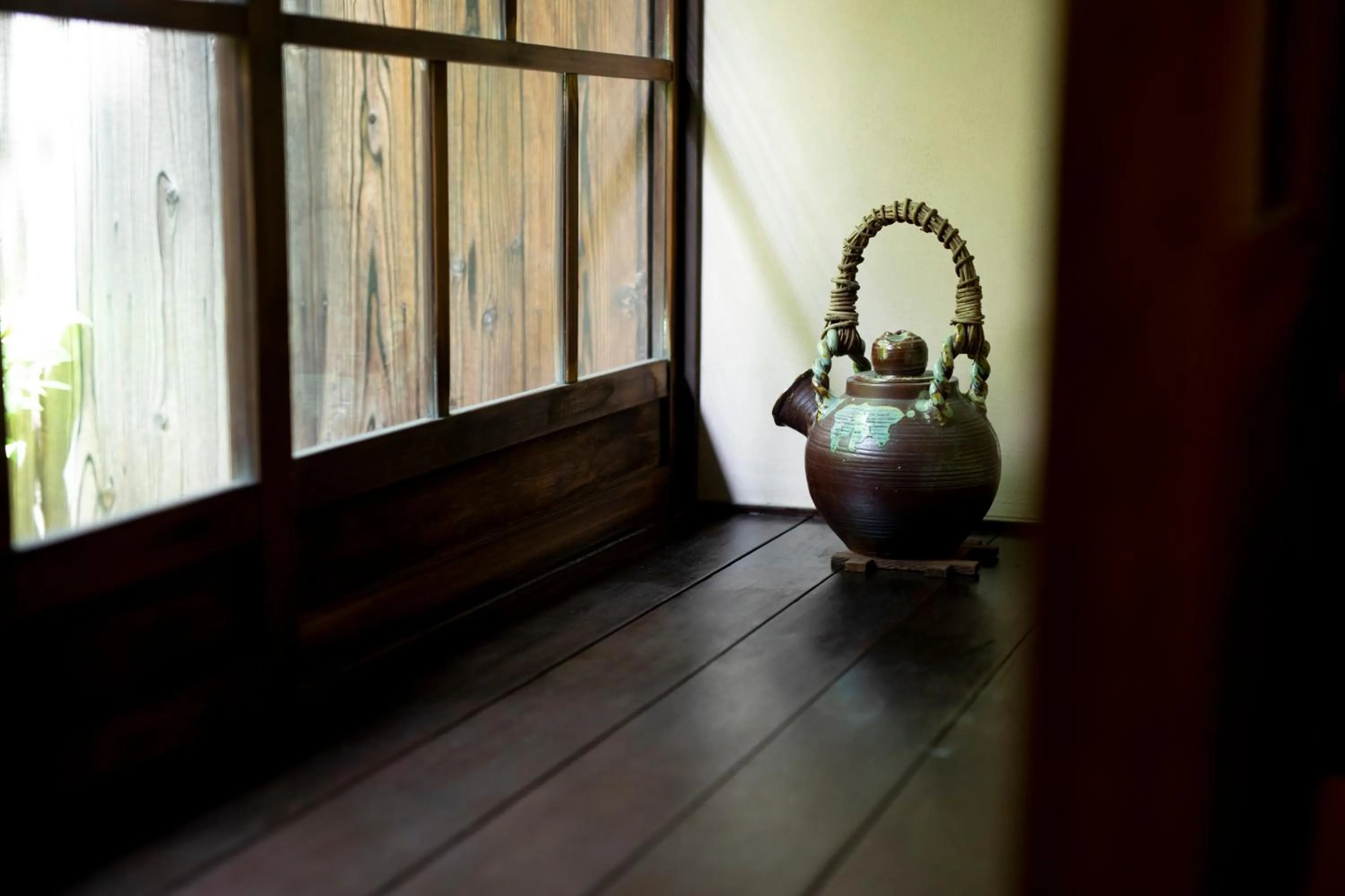 Decorative detail in naokonoza Bettei Umekoji