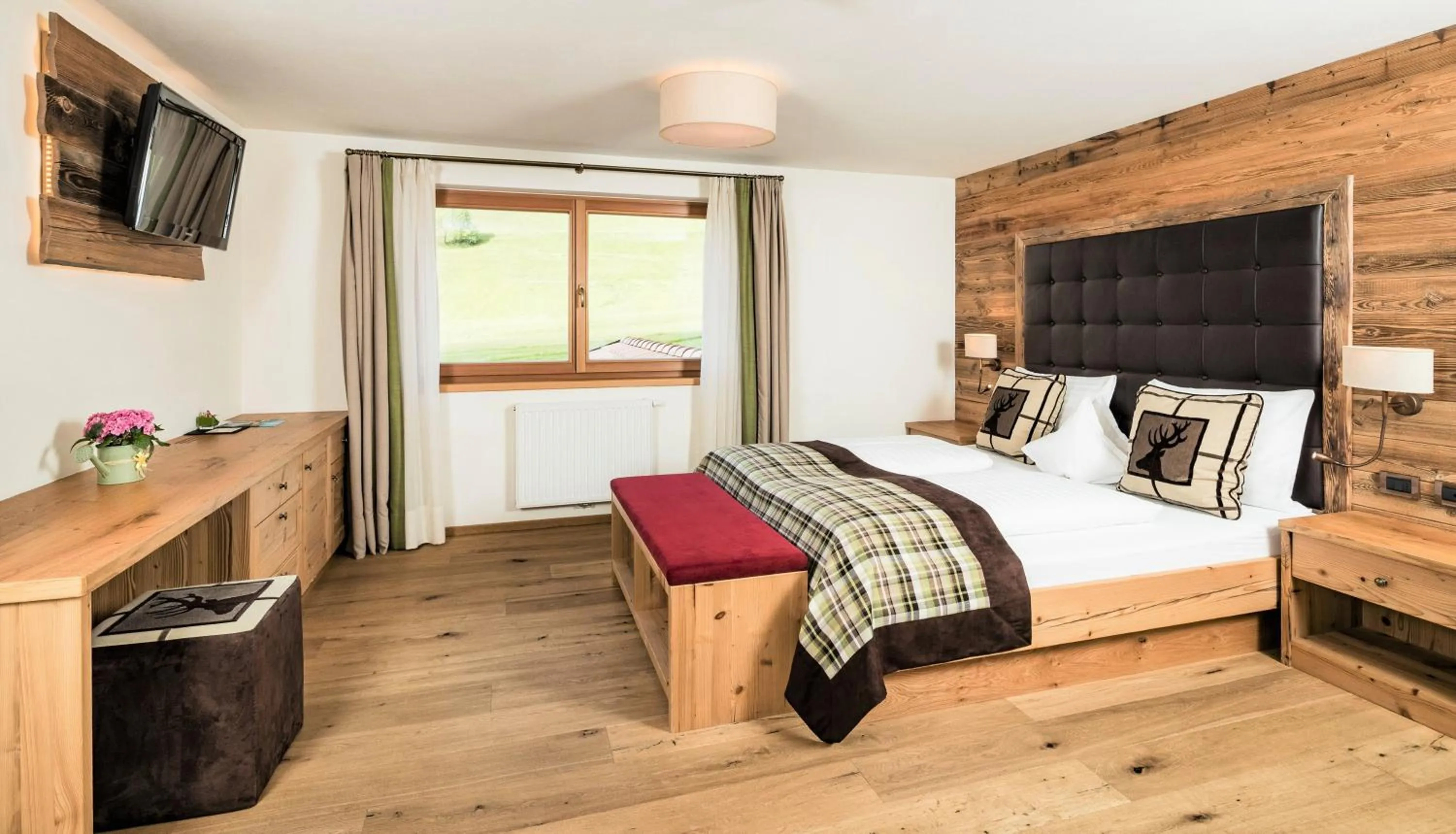 Photo of the whole room, Bed in Almhof Hotel Call