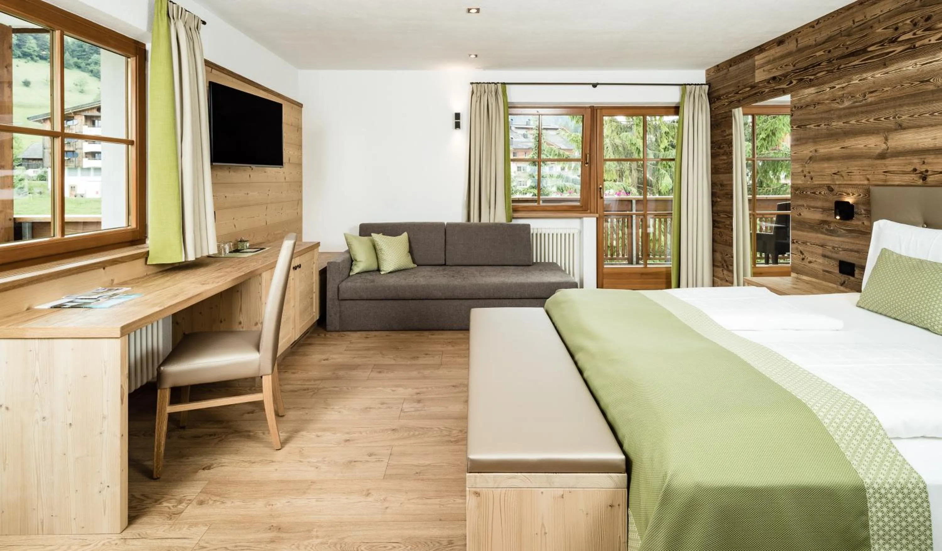 Photo of the whole room, Bed in Almhof Hotel Call