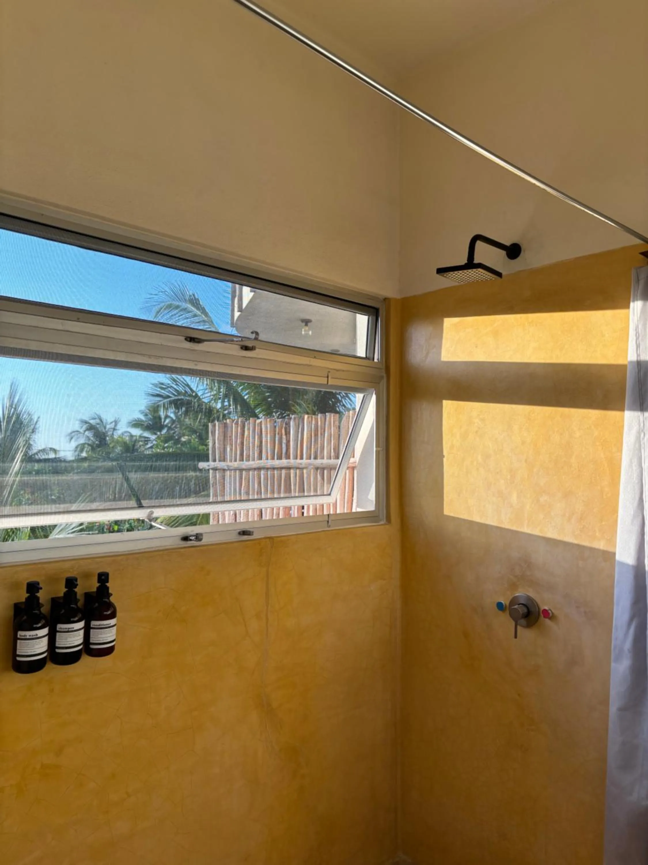 Bathroom in Casa Mia El Cuyo Eco Beach Boutique Hotel